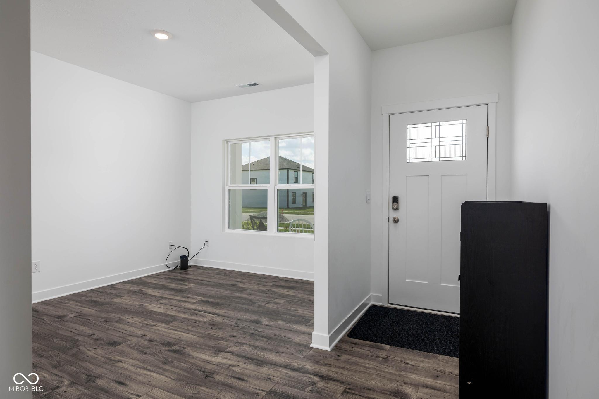 9220 Hemingway Drive, Indianapolis, IN, 46239 photo 5 of 35