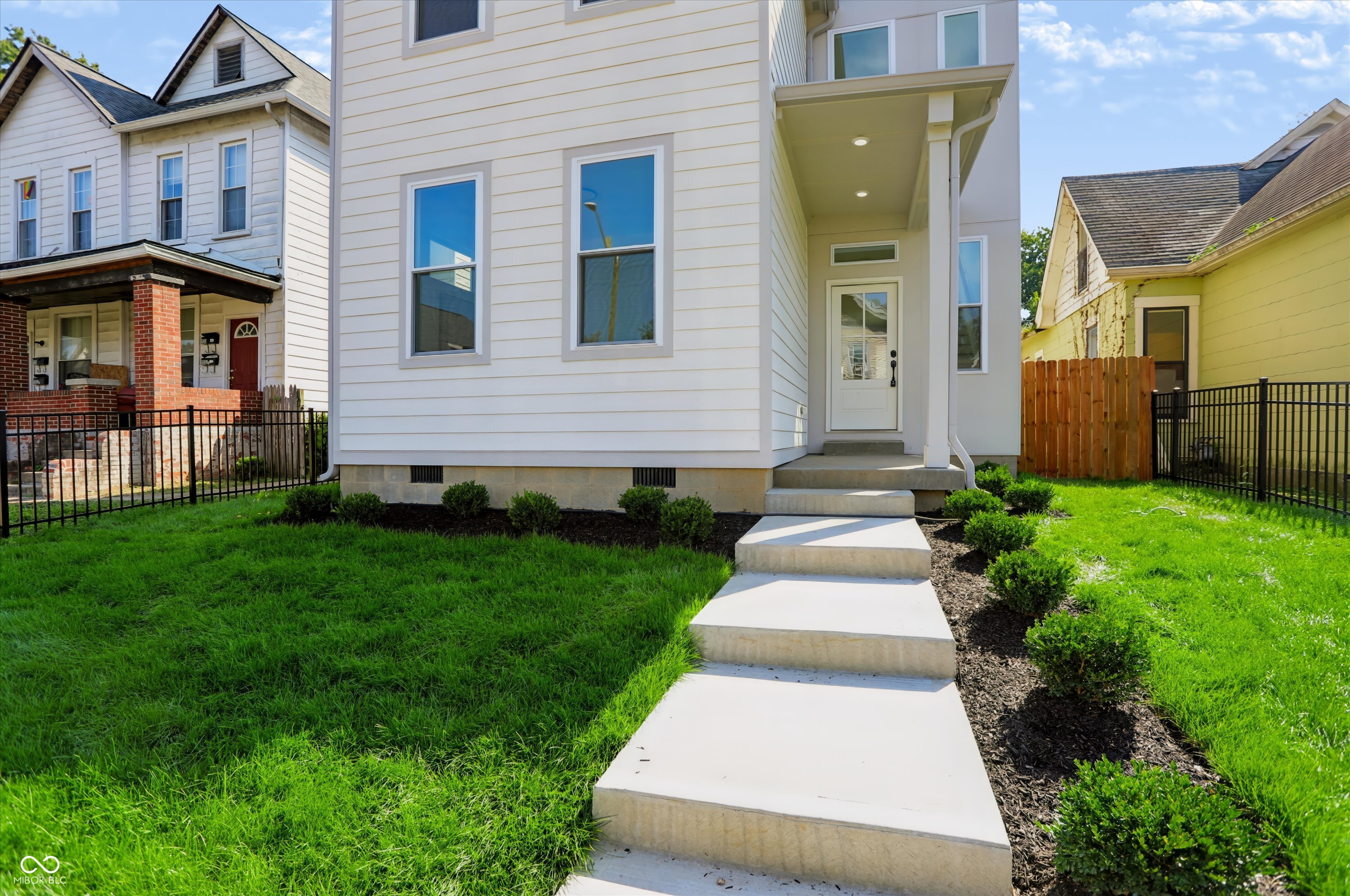 1129 Tecumseh Street, Indianapolis, IN, 46201 photo 5 of 56