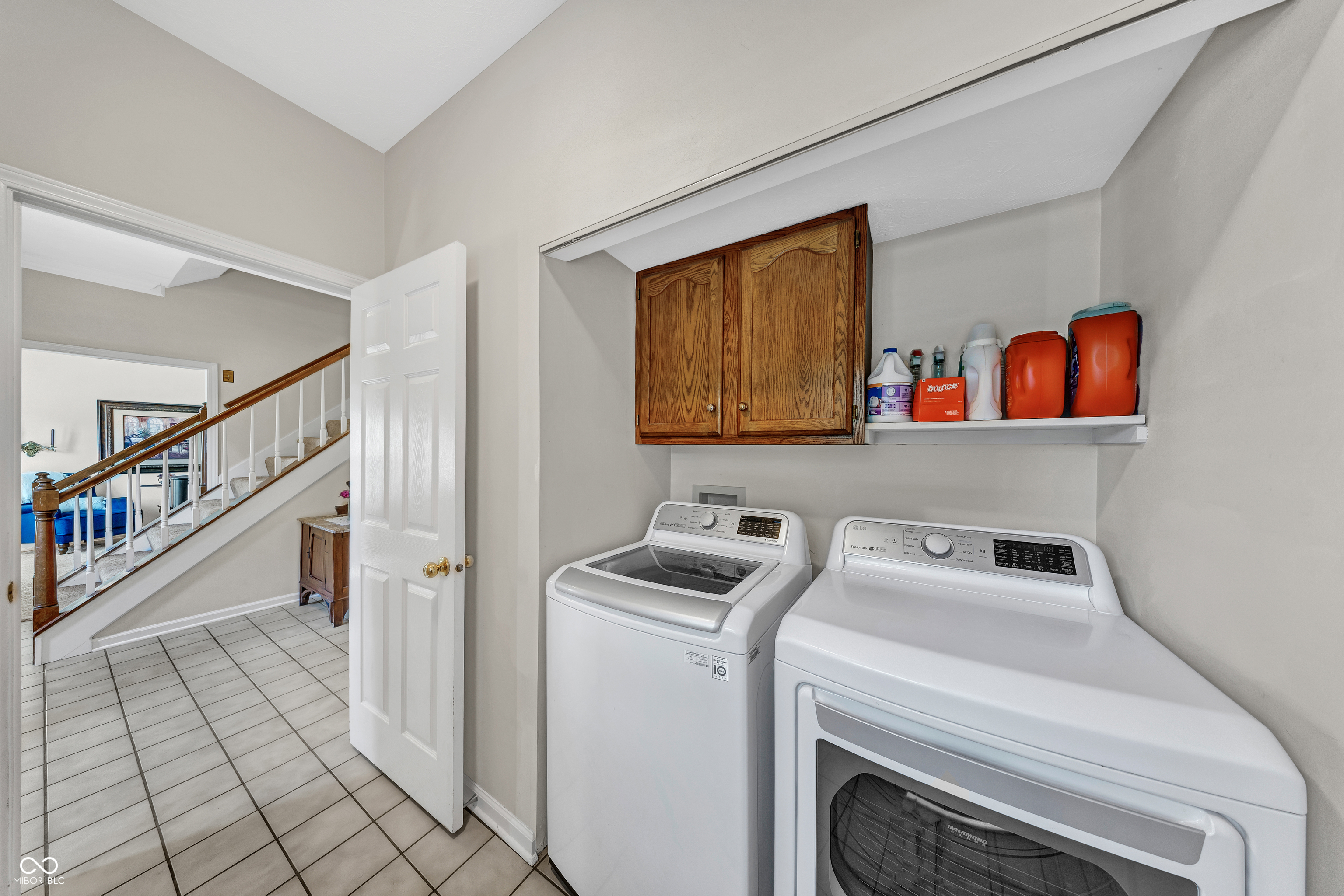8745 Admirals Bay Drive, Indianapolis, IN, 46236 photo 5 of 26