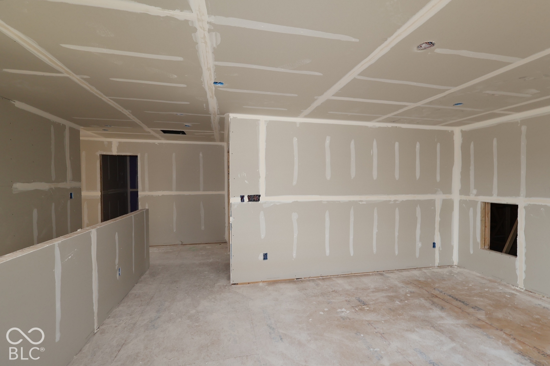 11224 Hobbsbrook Drive, Noblesville, IN, 46060 photo 5 of 12
