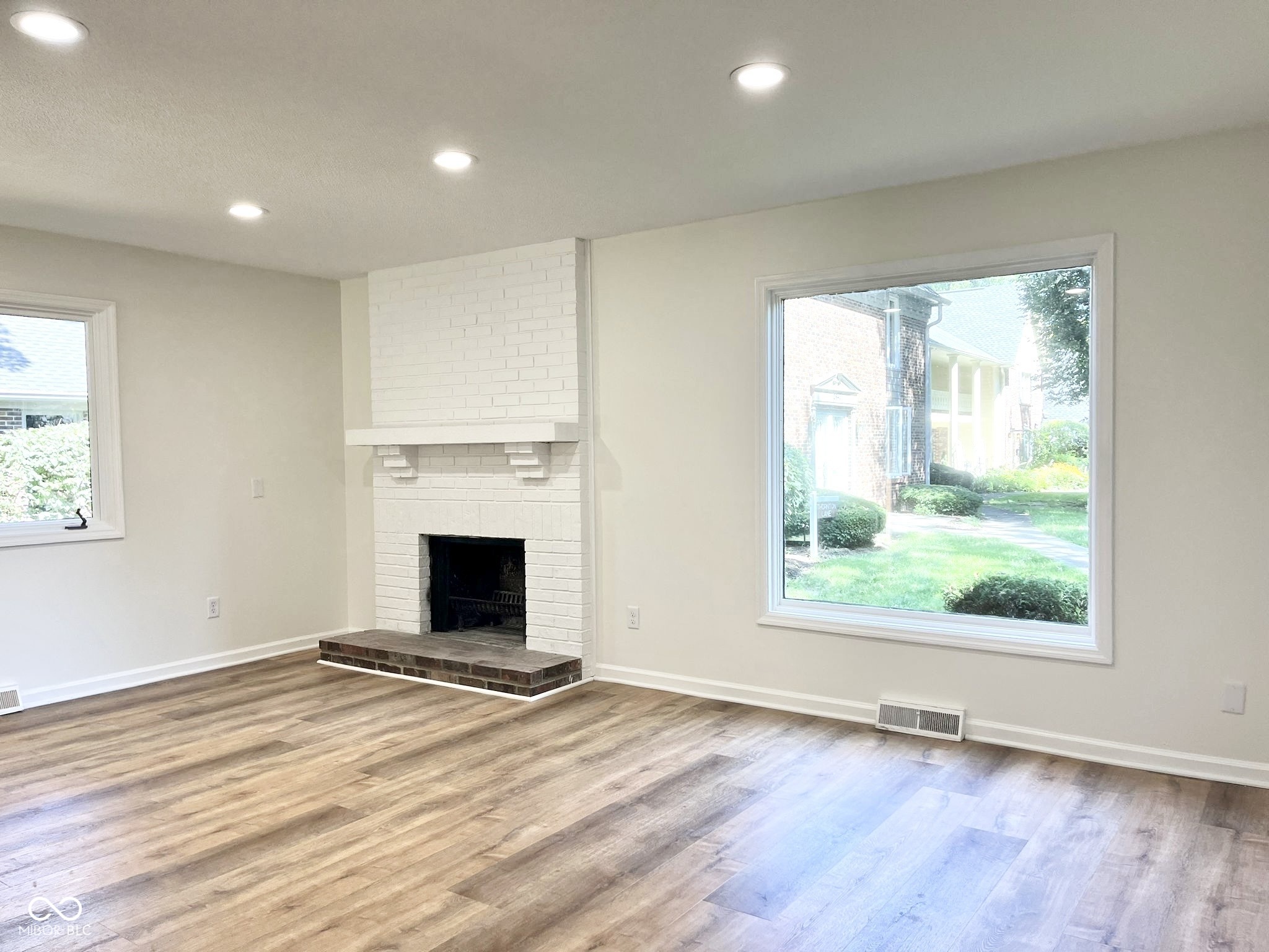 2910 Stillman Avenue, Indianapolis, IN, 46268 photo 5 of 38
