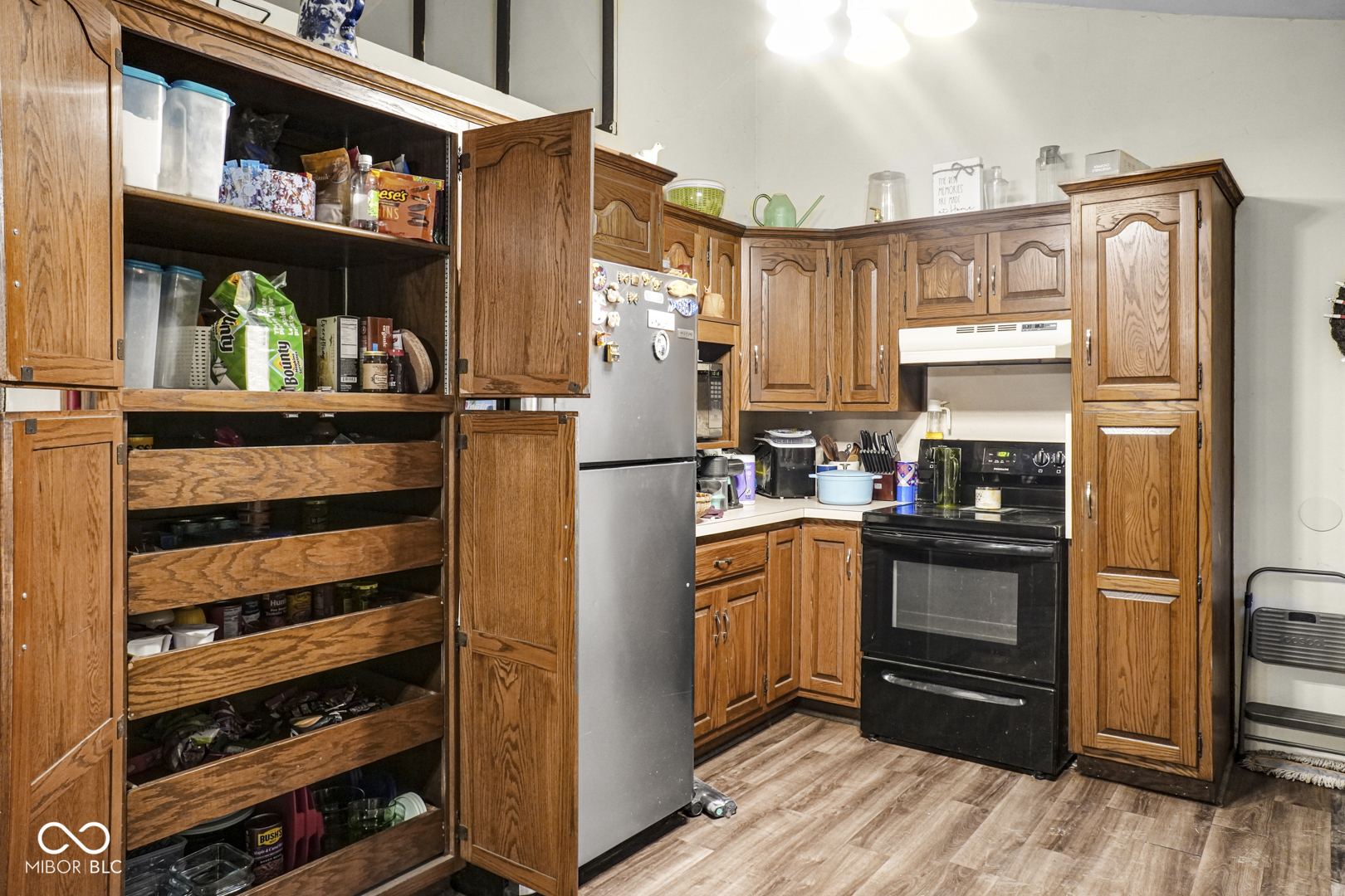 7020 Carlsen Avenue, Indianapolis, IN, 46214 photo 5 of 15