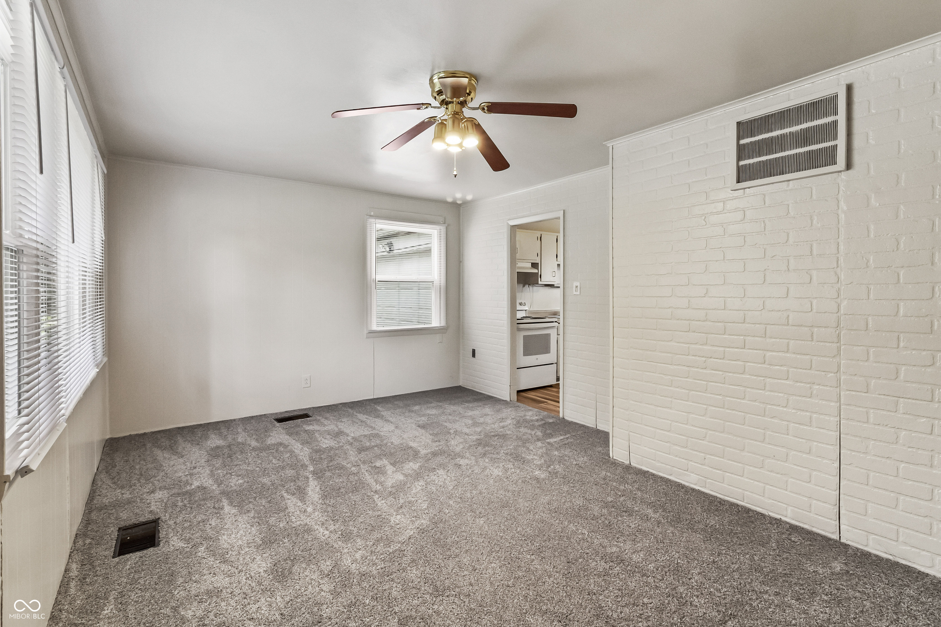 7301 Westchester Drive, Indianapolis, IN, 46226 photo 5 of 26