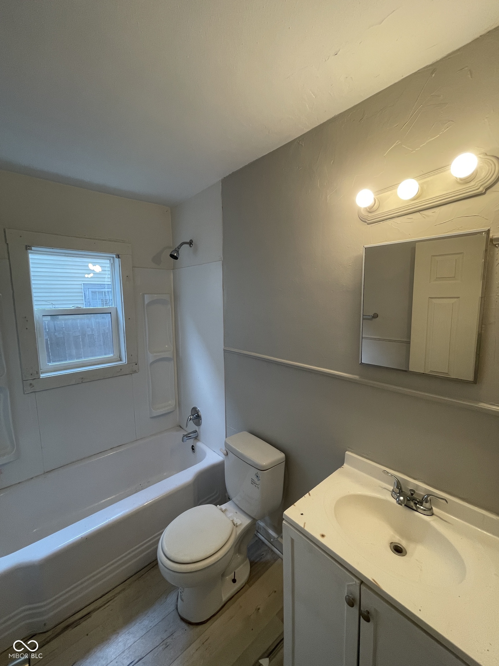 3915 Hillside Avenue, Indianapolis, IN, 46205 photo 5 of 8
