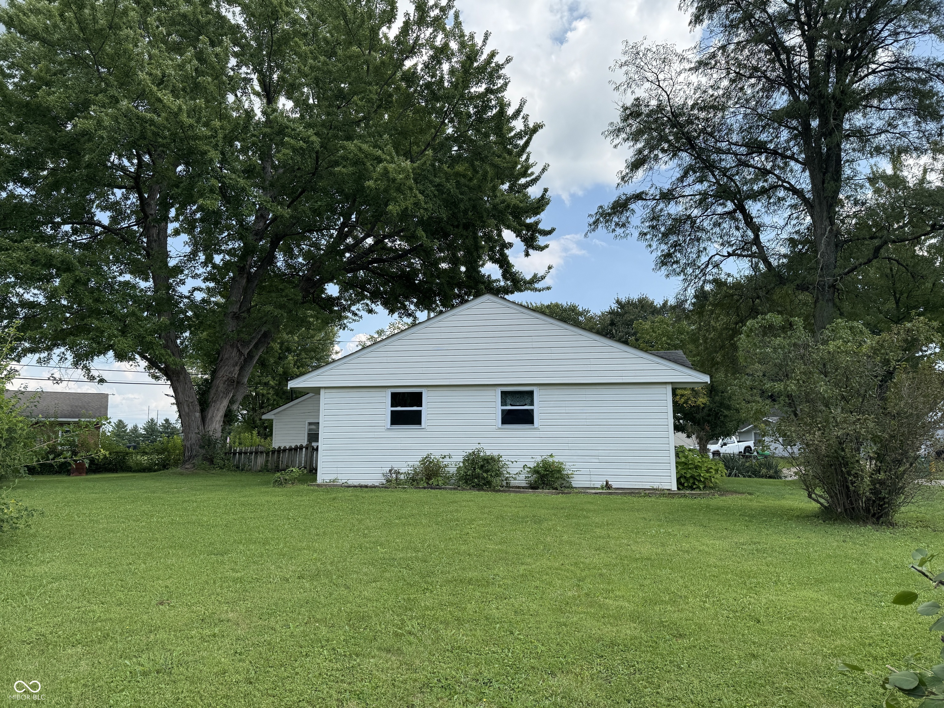 1431 Roberts Road, Franklin, IN, 46131 photo 5 of 41