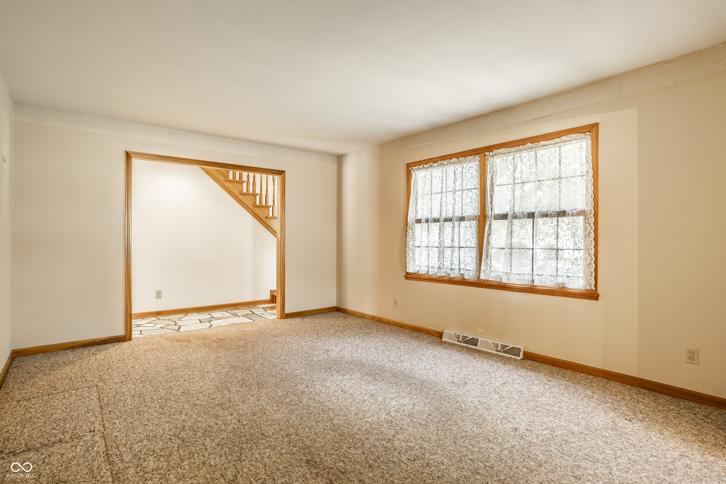 7143 Mohawk Lane, Indianapolis, IN, 46260 photo 5 of 42