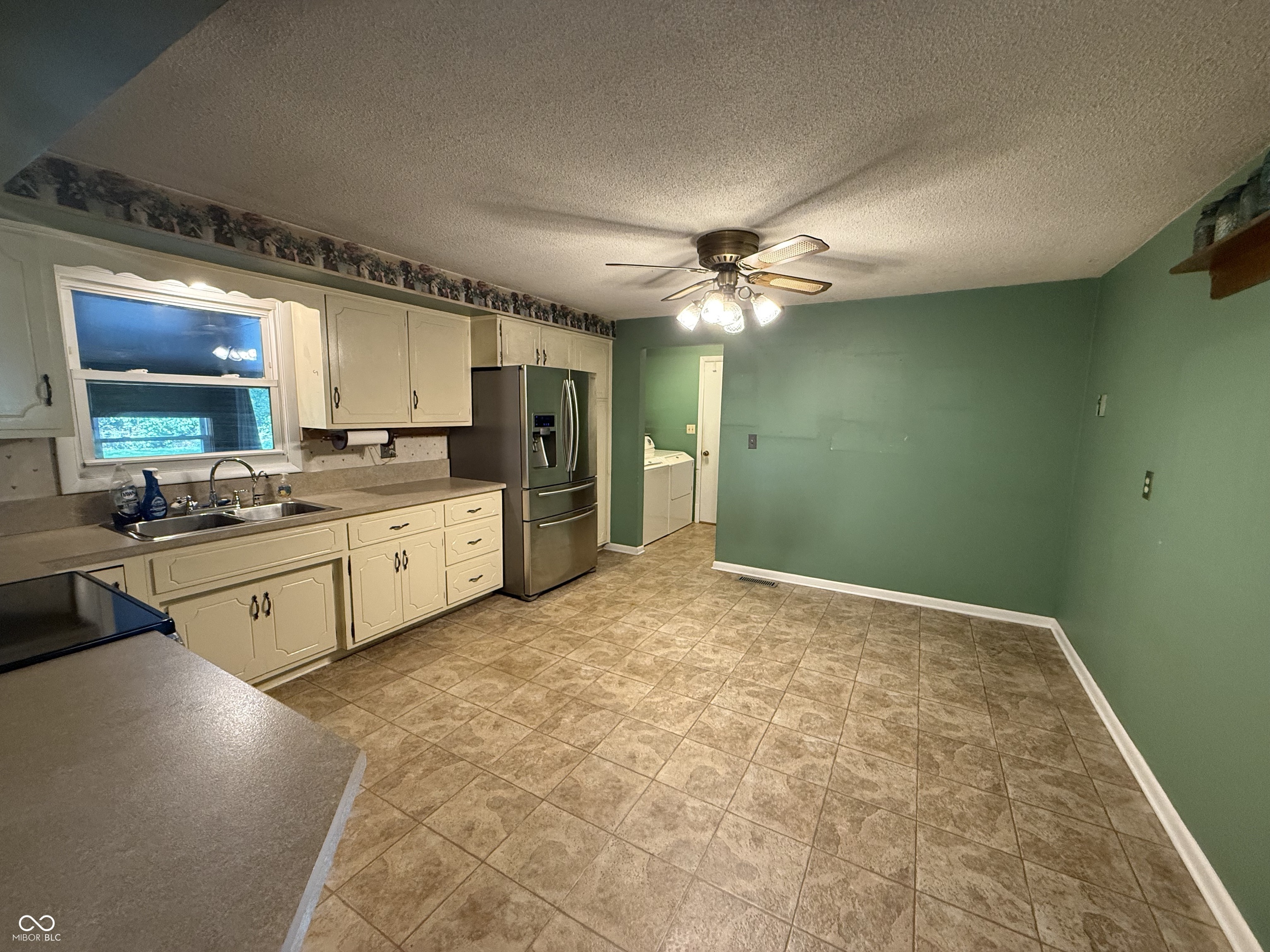 8935 N Mark Drive, Alexandria, IN, 46001 photo 5 of 24