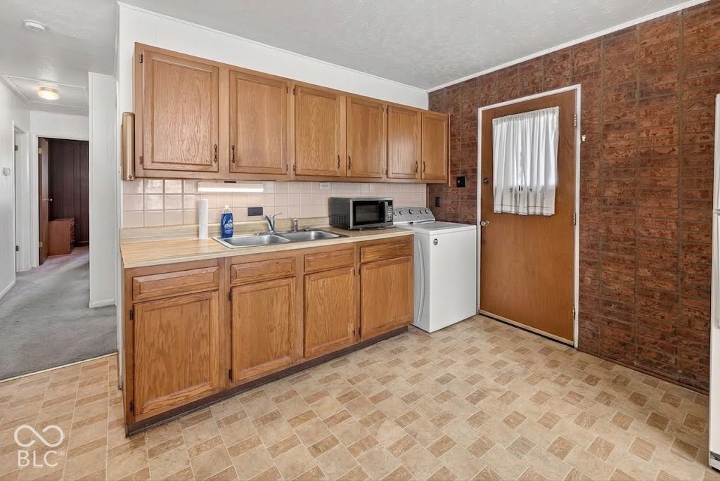 595 N Meridian Street, Greenwood, IN, 46143 photo 5 of 21