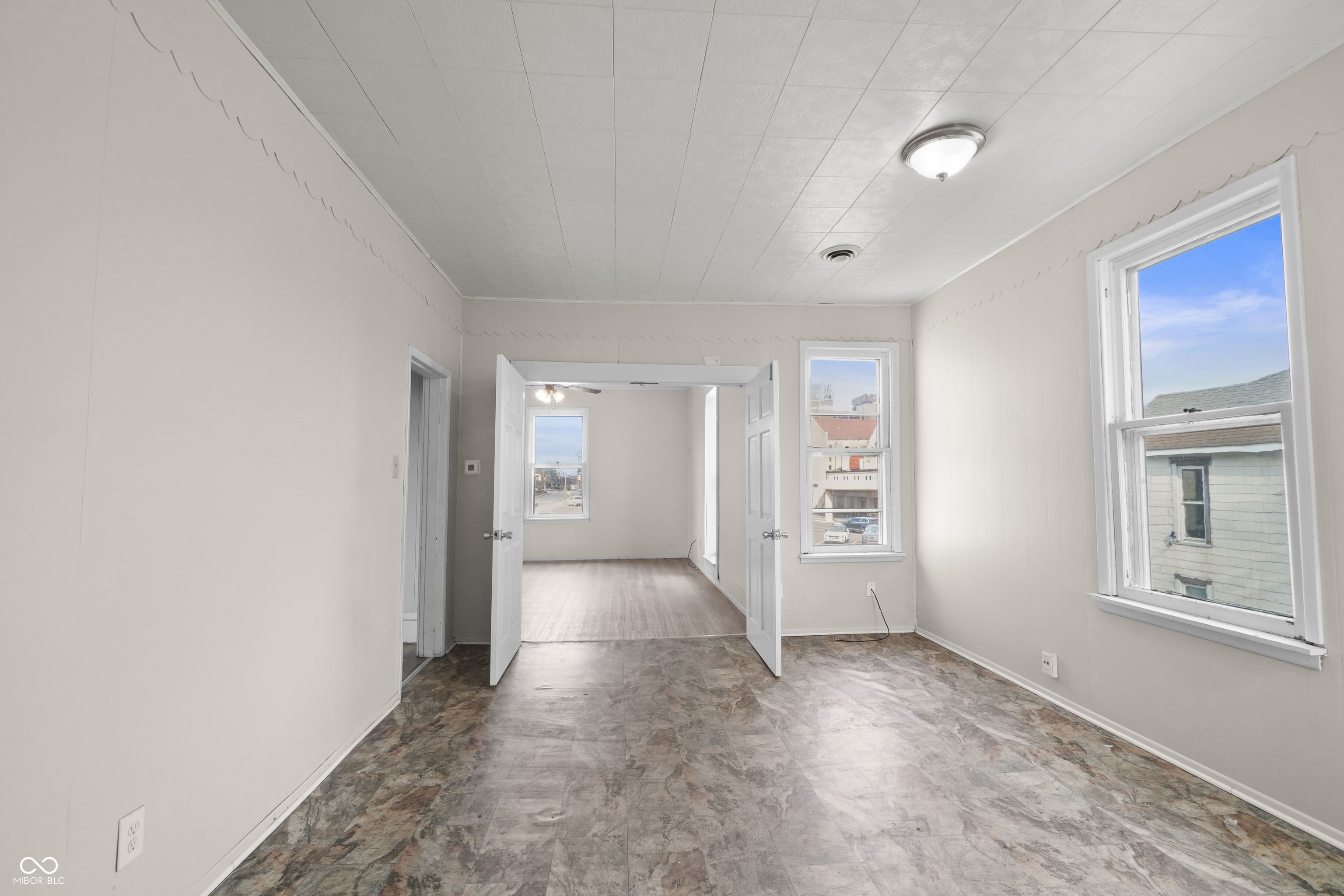 131 W 13th Street, Anderson, IN, 46016 photo 5 of 27