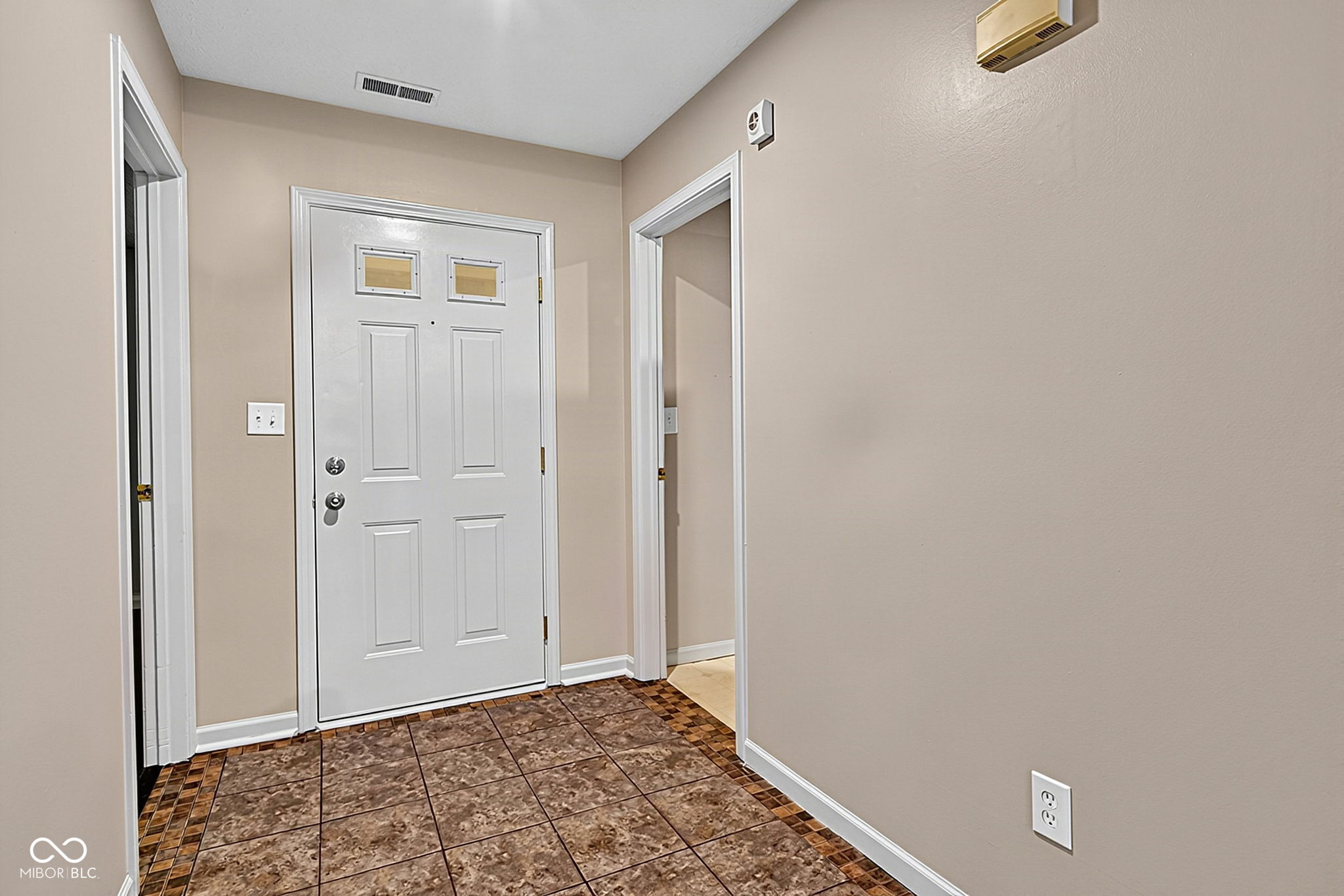 12124 Pepperwood Drive, Indianapolis, IN, 46236 photo 5 of 41