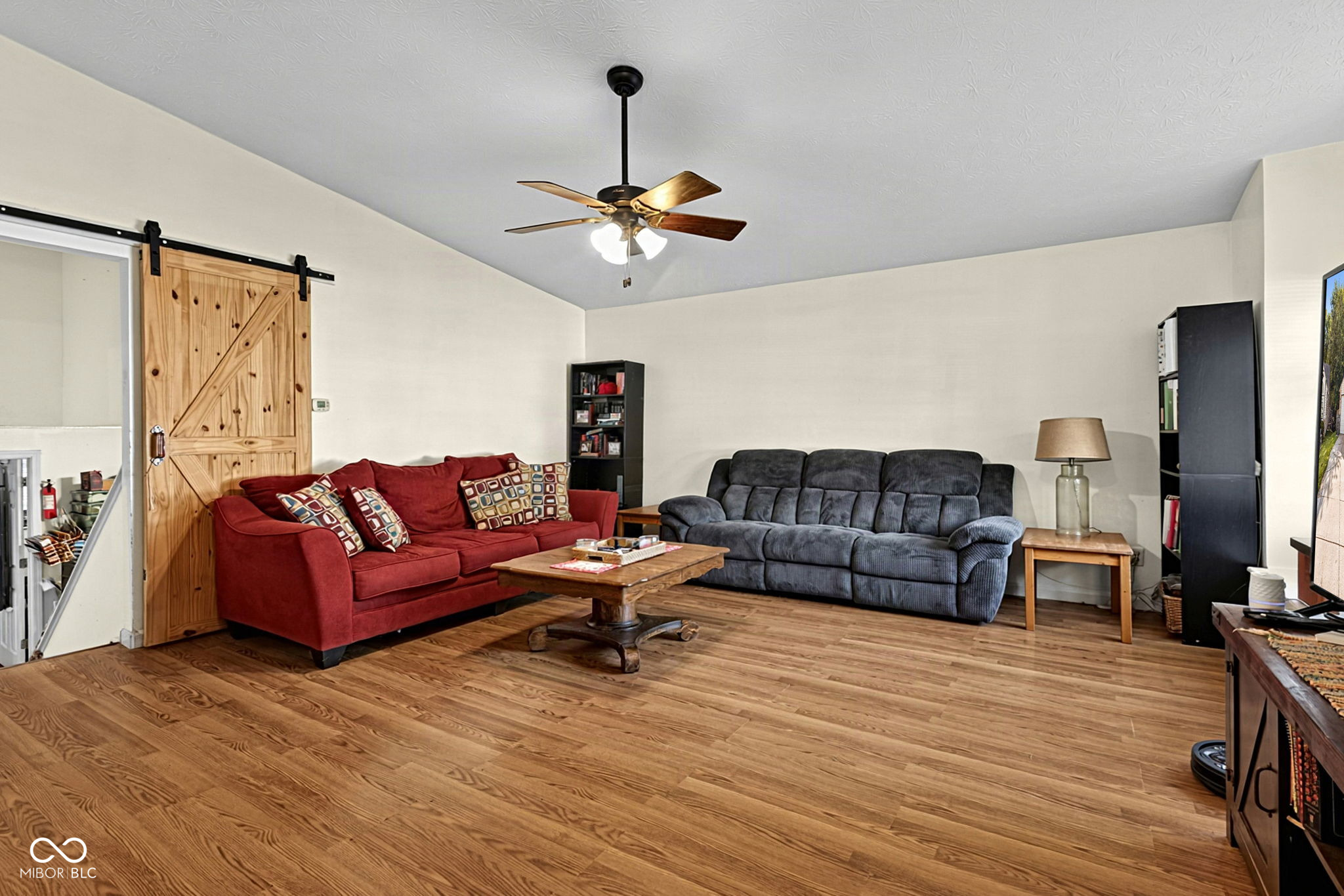 933 Timber Creek Lane, Greenwood, IN, 46142 photo 5 of 33