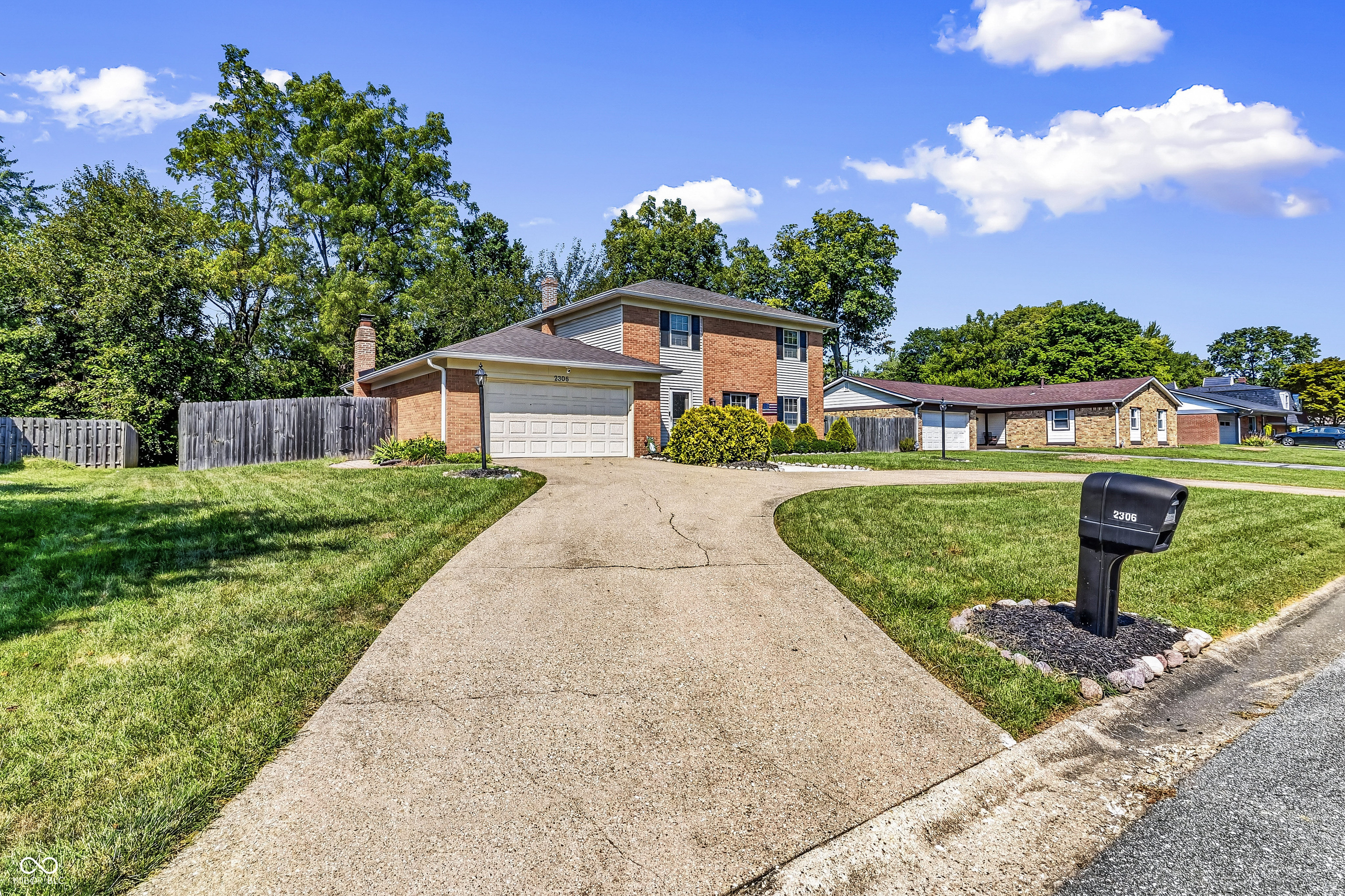 2306 Lema Circle, Indianapolis, IN, 46229 photo 5 of 54