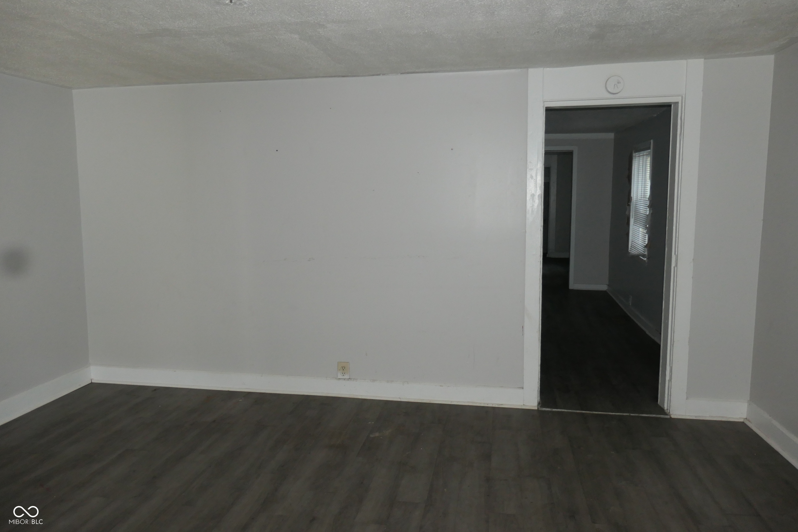 219 Kansas Street, Indianapolis, IN, 46225 photo 5 of 24