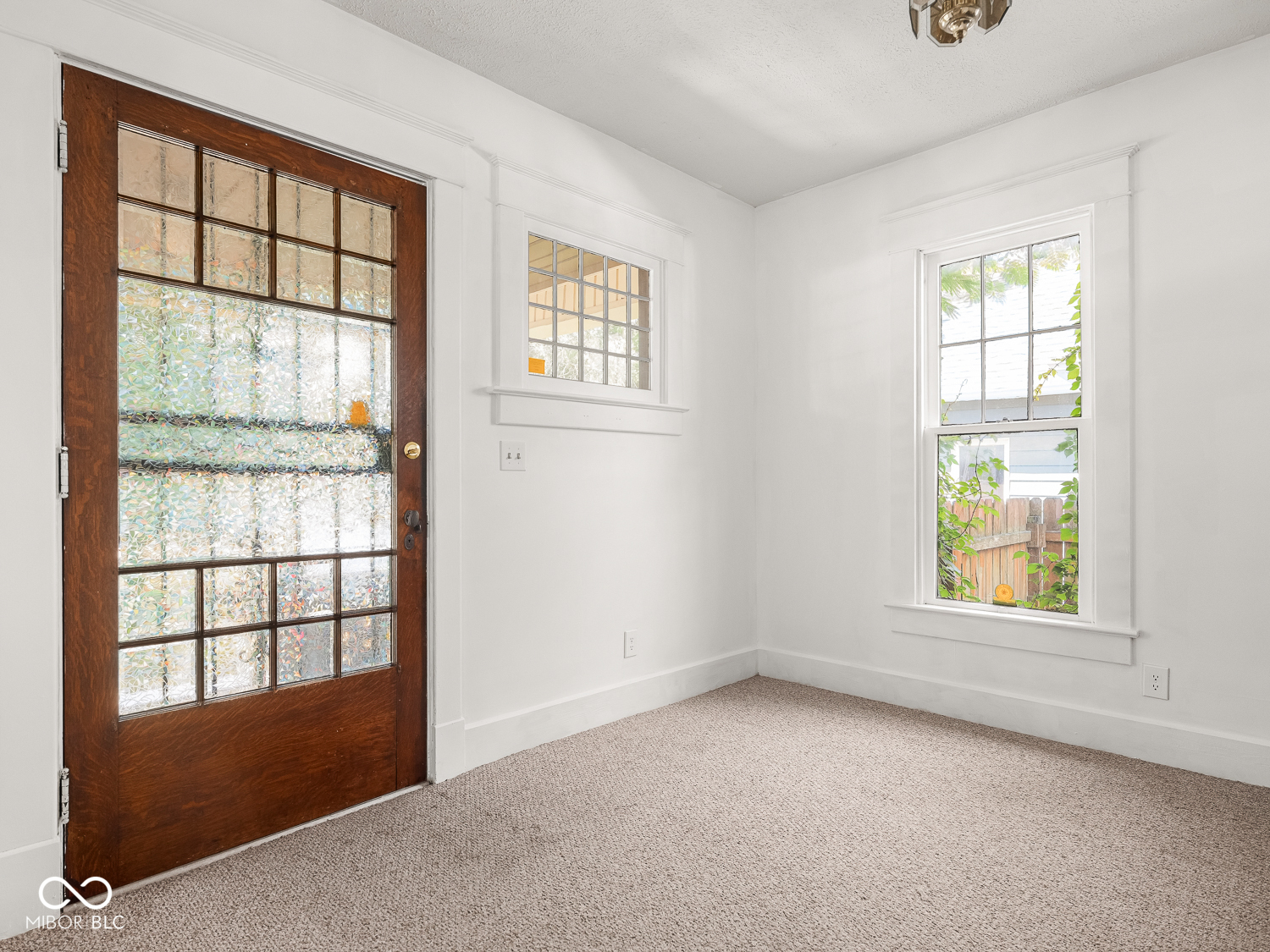 5864 E Washington Street, Indianapolis, IN, 46219 photo 5 of 30