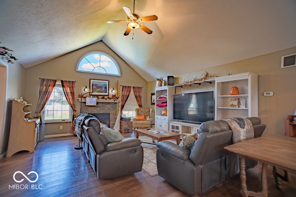 1172 Watertree Road, Terre Haute, IN, 47803 photo 5 of 22