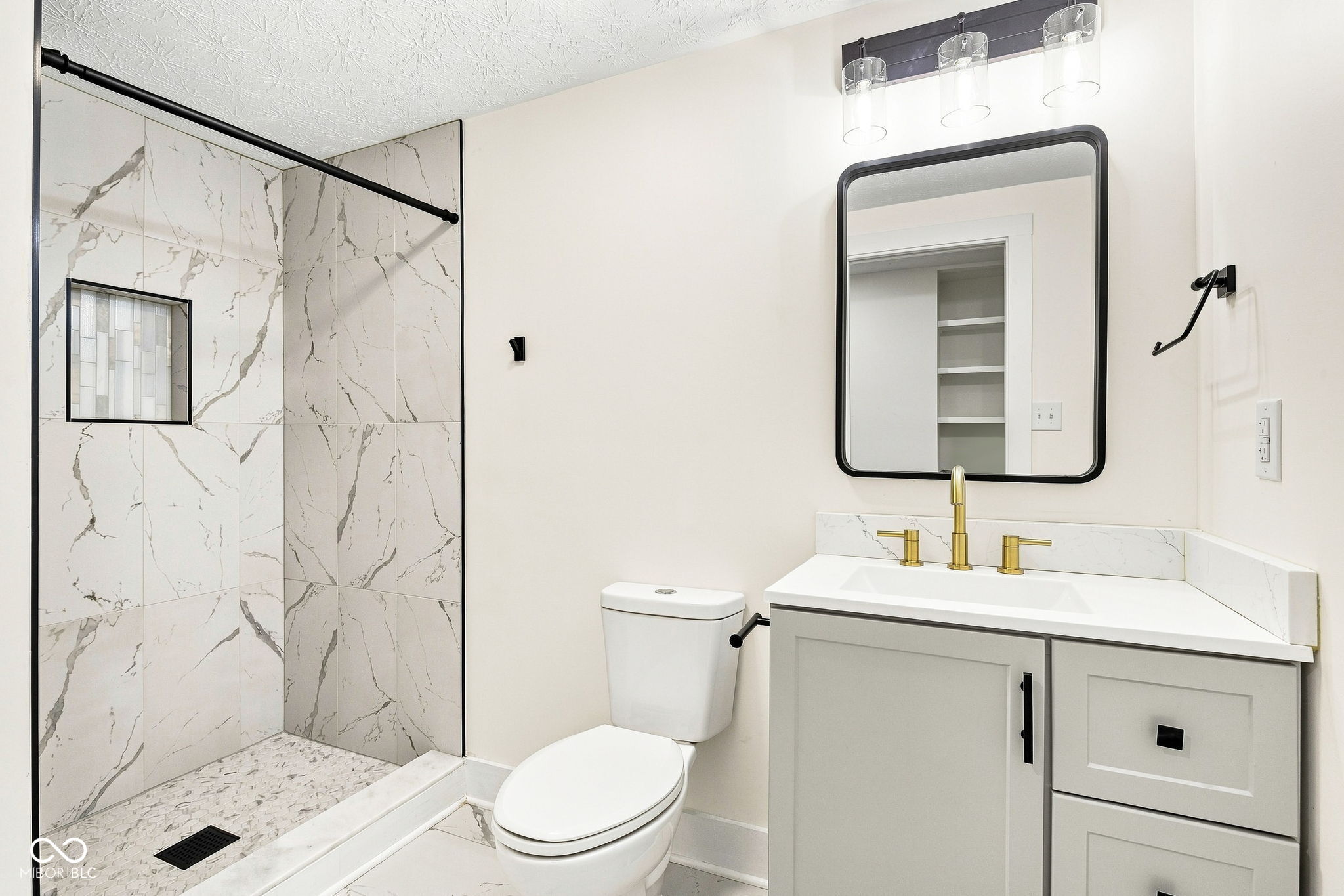 1007 S Tremont Street, Indianapolis, IN, 46221 photo 5 of 16