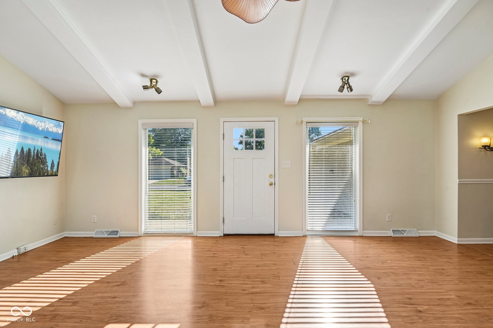 8244 Palmetto Lane, Indianapolis, IN, 46217 photo 5 of 34