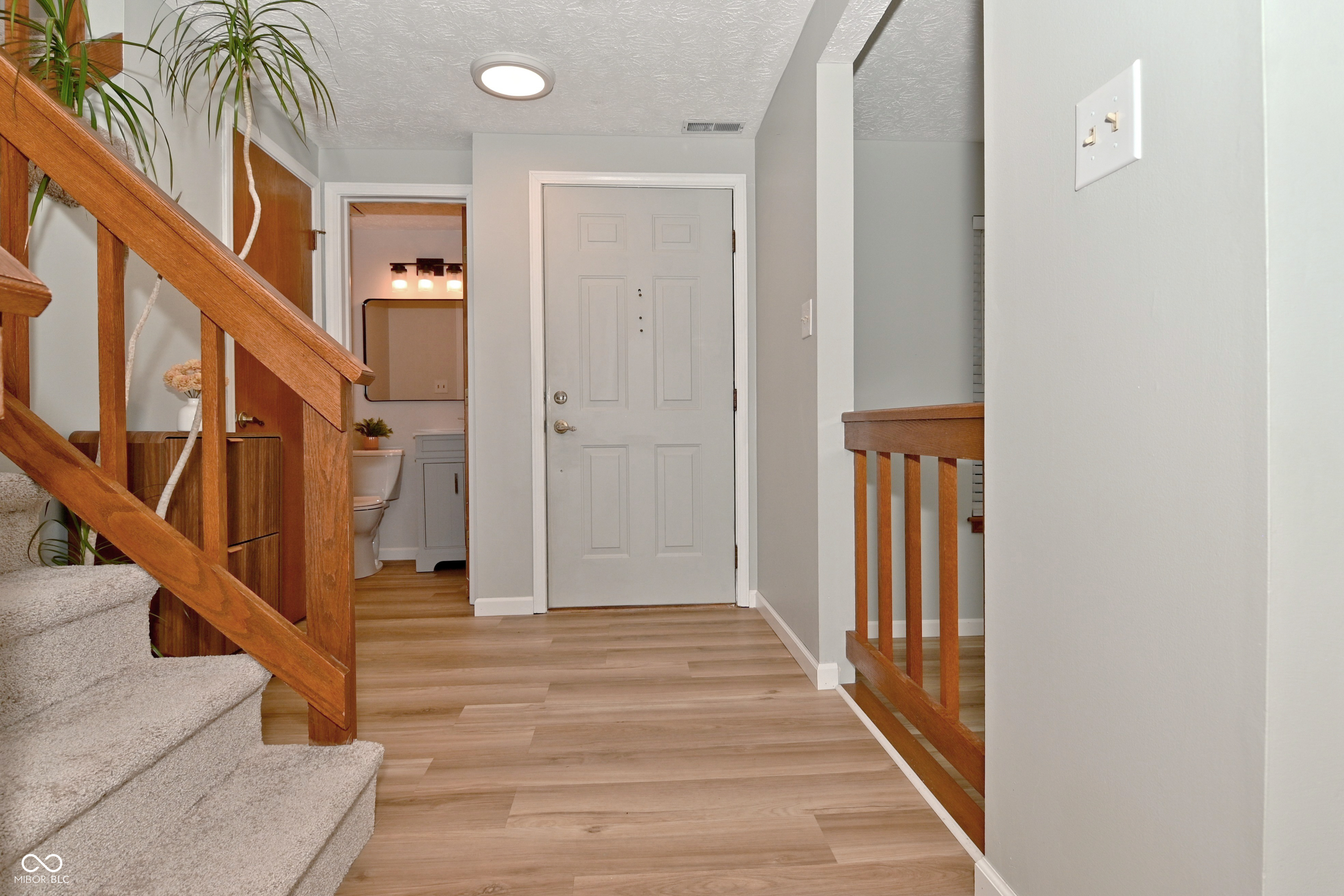 4758 Stansbury Lane, Indianapolis, IN, 46254 photo 5 of 55