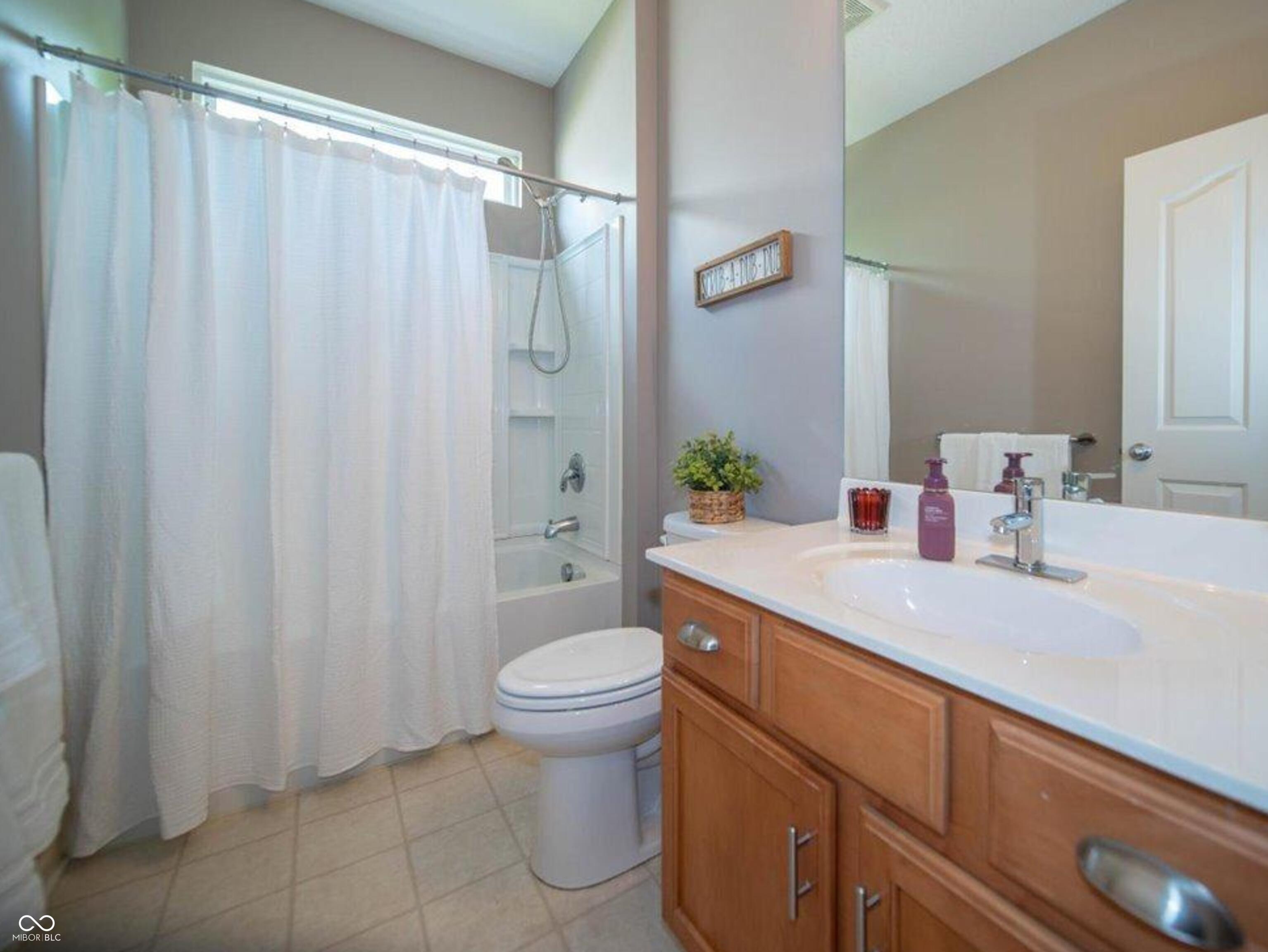 16111 Matlock Circle, Westfield, IN, 46074 photo 5 of 26