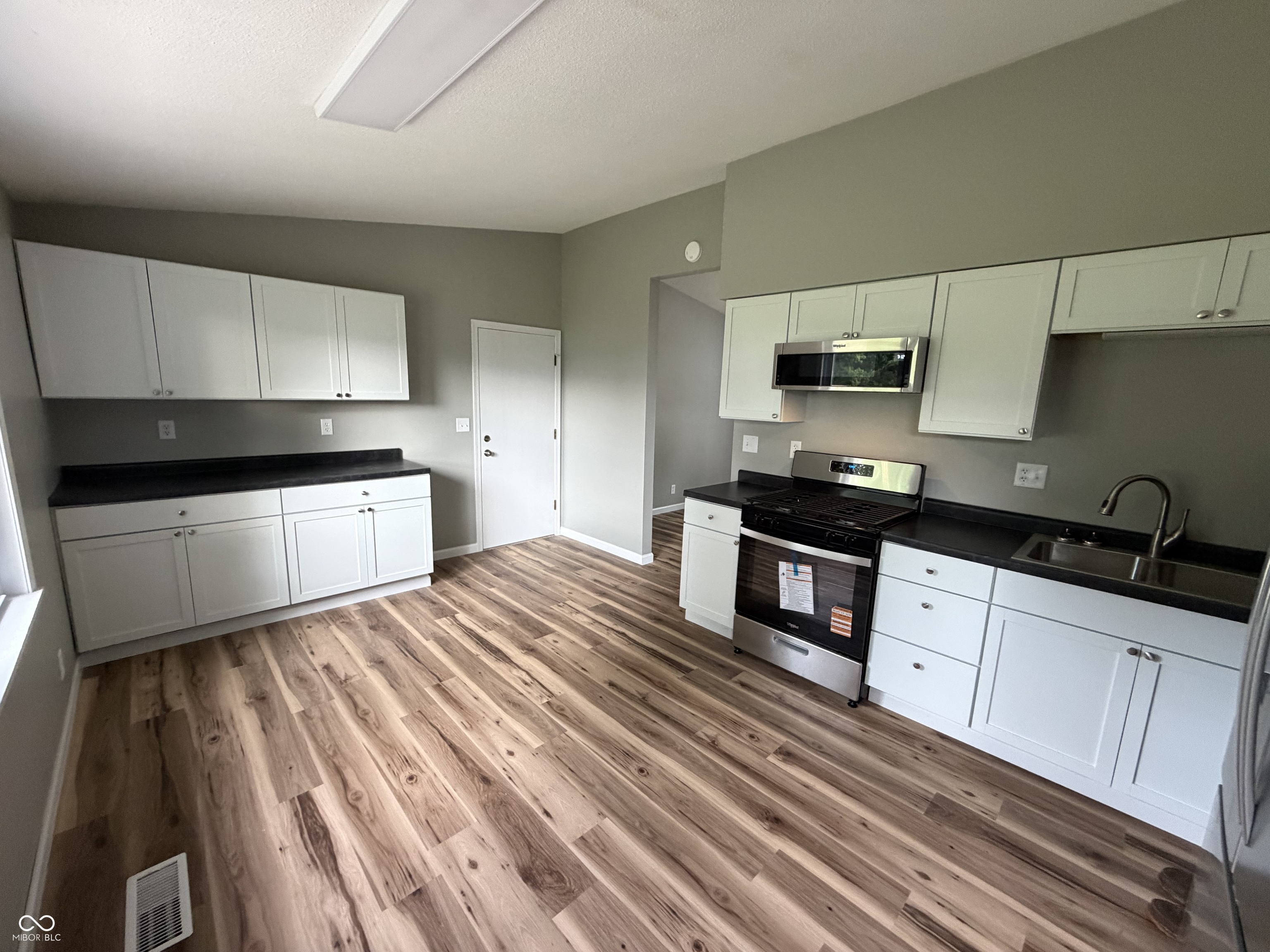 814 Earl Avenue, Middletown, IN, 47356 photo 5 of 24