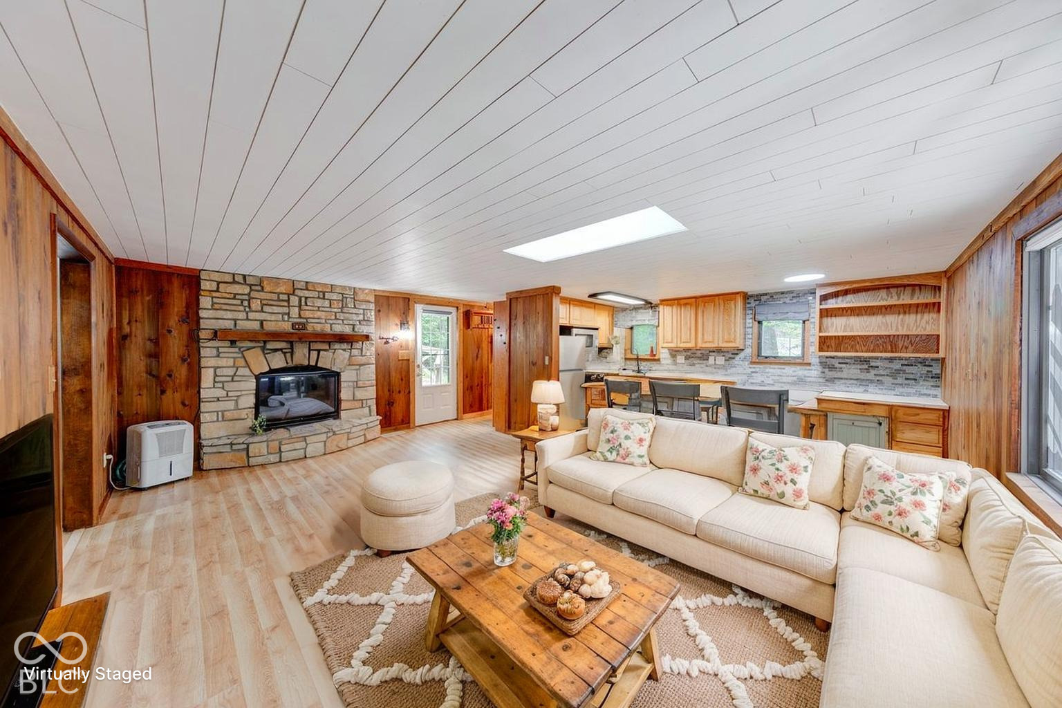 219 E Eagle Drive, Nineveh, IN, 46164 photo 5 of 30