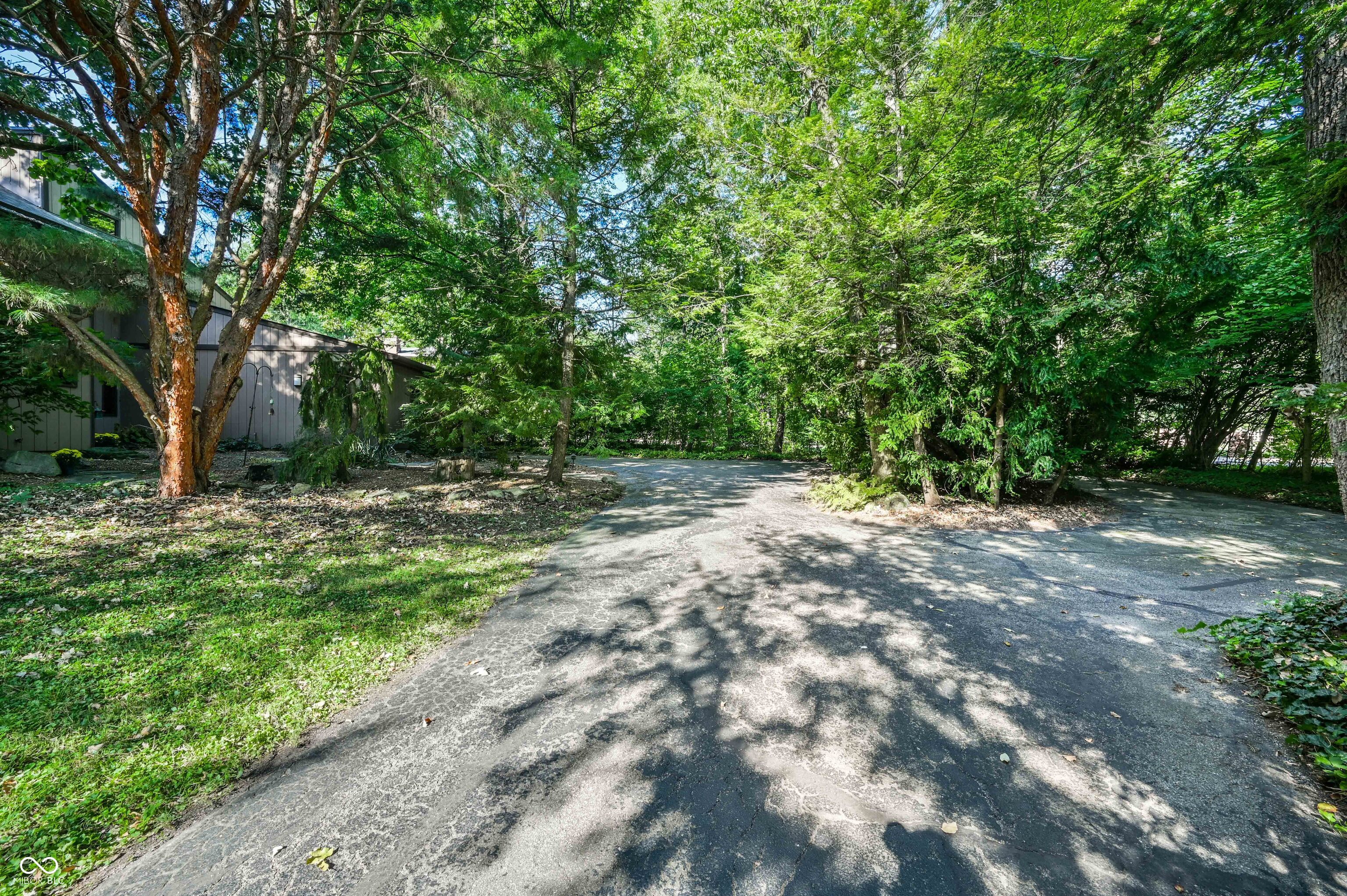 7880 Sunset Lane, Indianapolis, IN, 46260 photo 5 of 47
