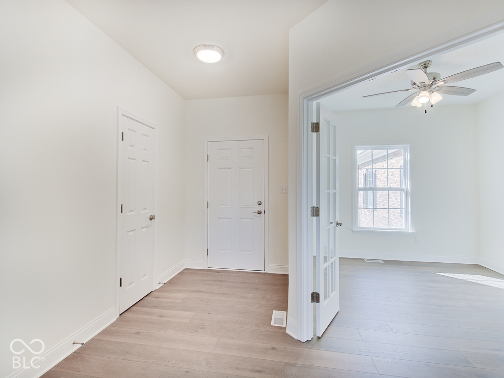 757 Lake Vista Drive, Columbus, IN, 47201 photo 5 of 55