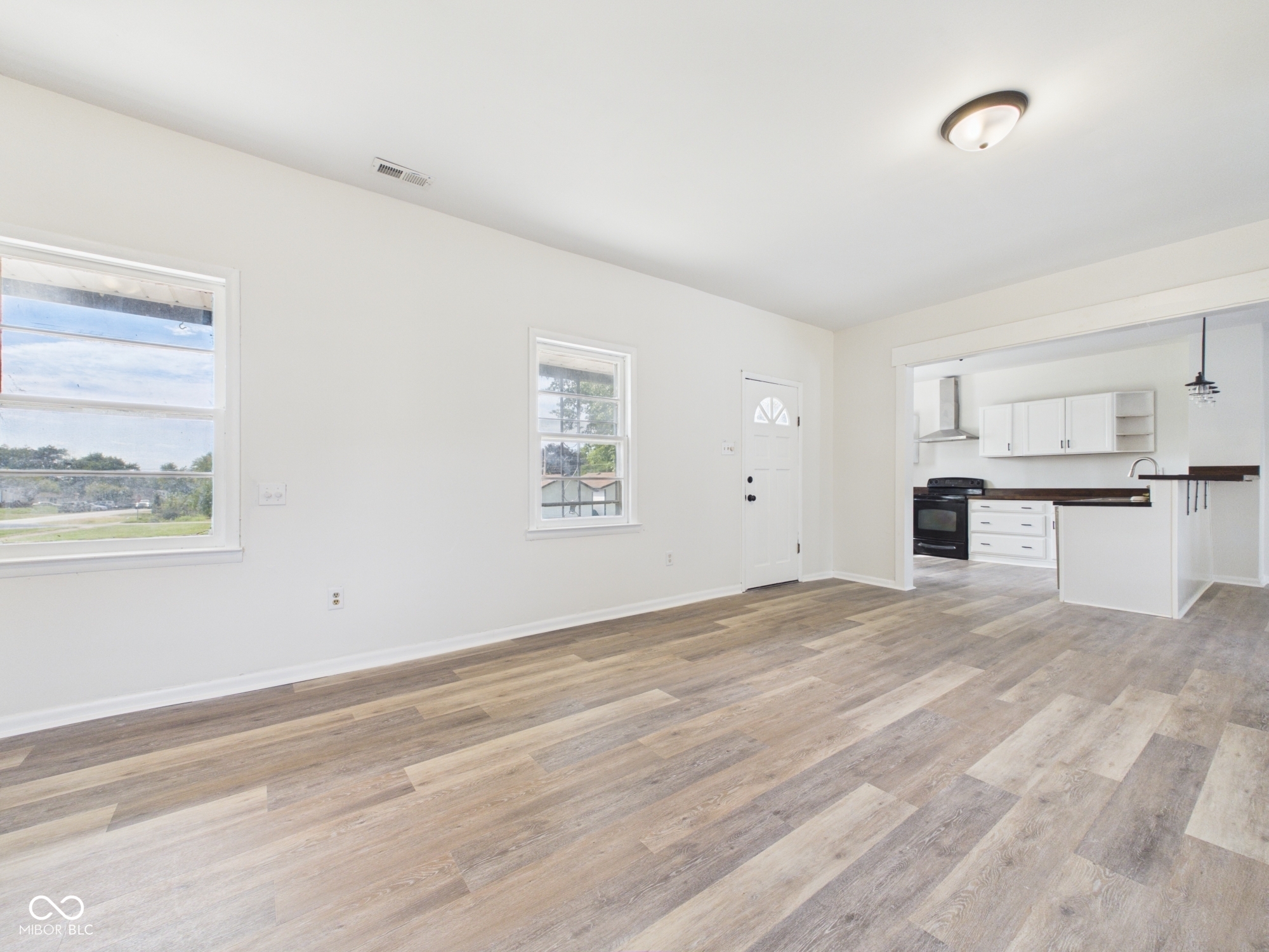 706 Walnut Street, Frankton, IN, 46044 photo 5 of 39