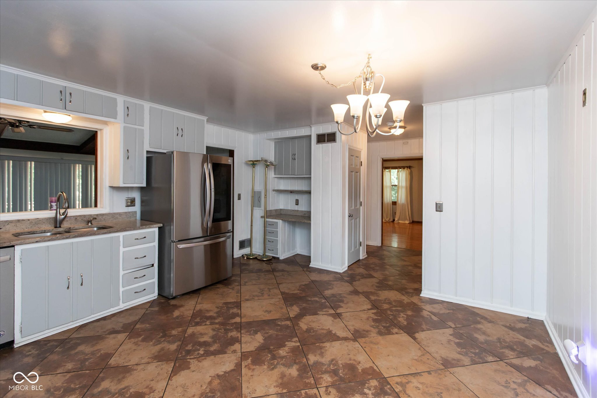 4936 Winston Drive, Indianapolis, IN, 46226 photo 5 of 25