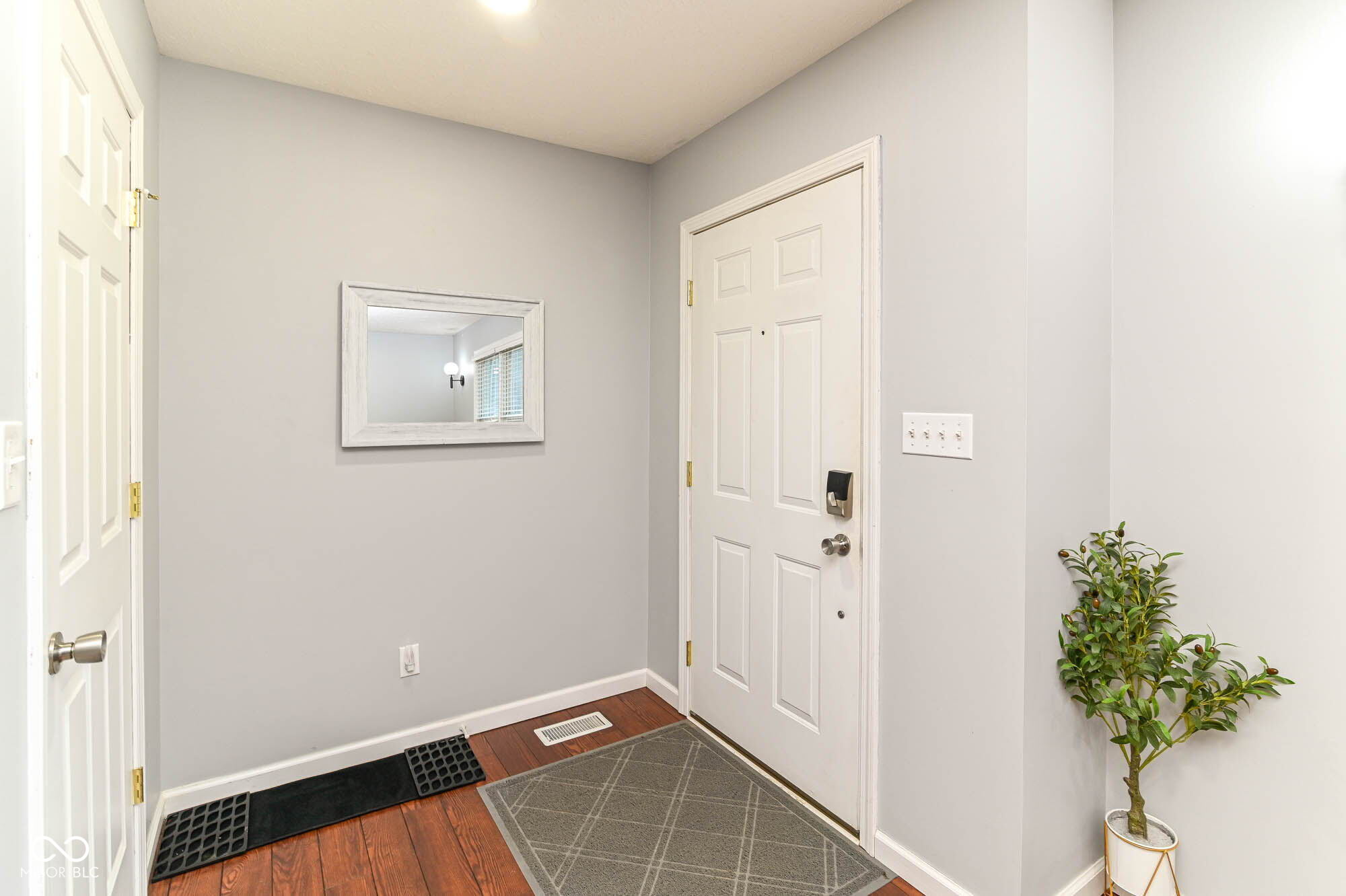 5022 W Quail Ridge Drive, Muncie, IN, 47304 photo 5 of 36