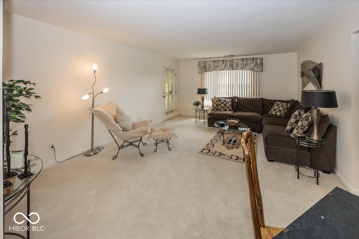 541 W Hunters Drive #C, Carmel, IN, 46032 photo 5 of 20