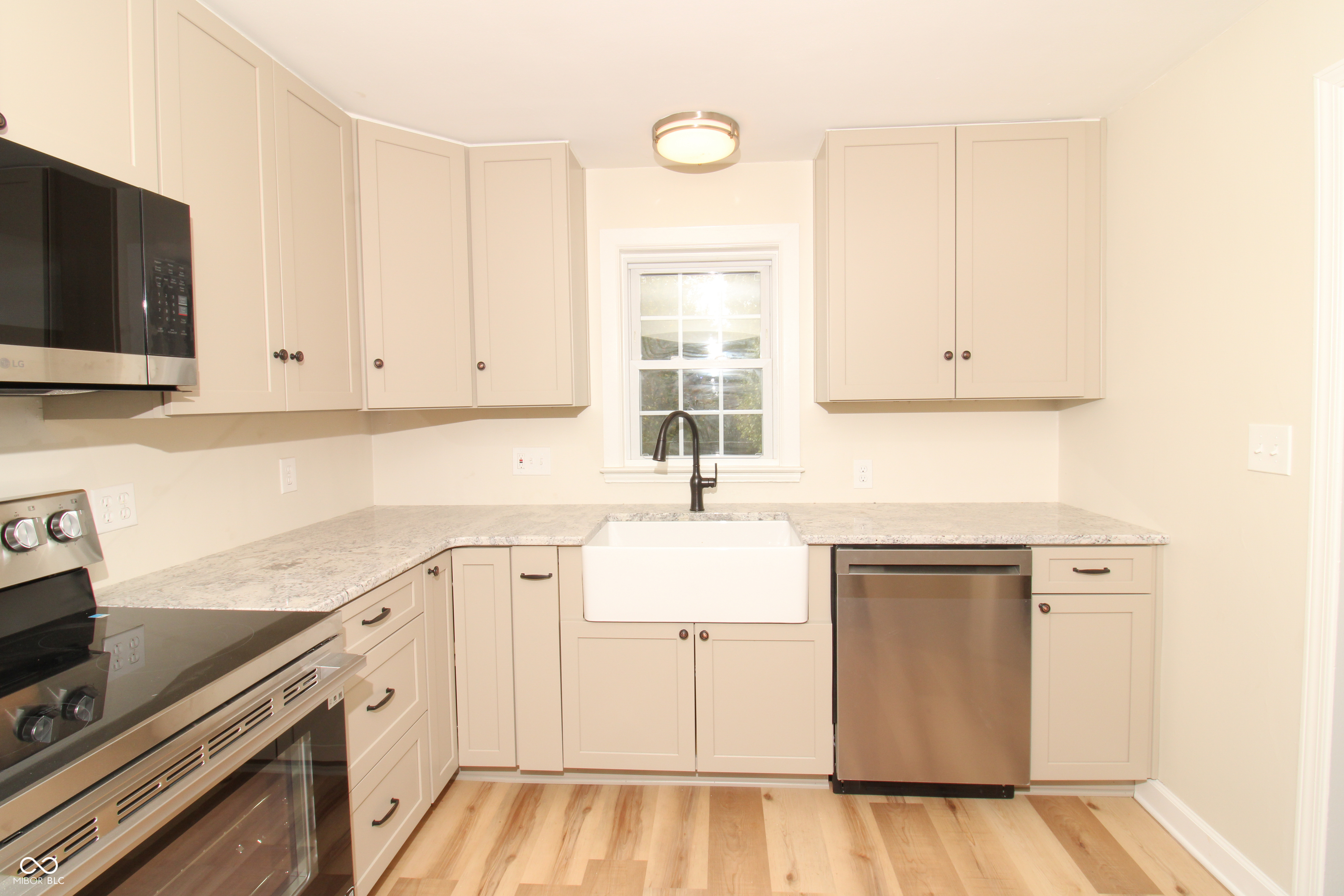 209 David Drive, North Vernon, IN, 47265 photo 5 of 32