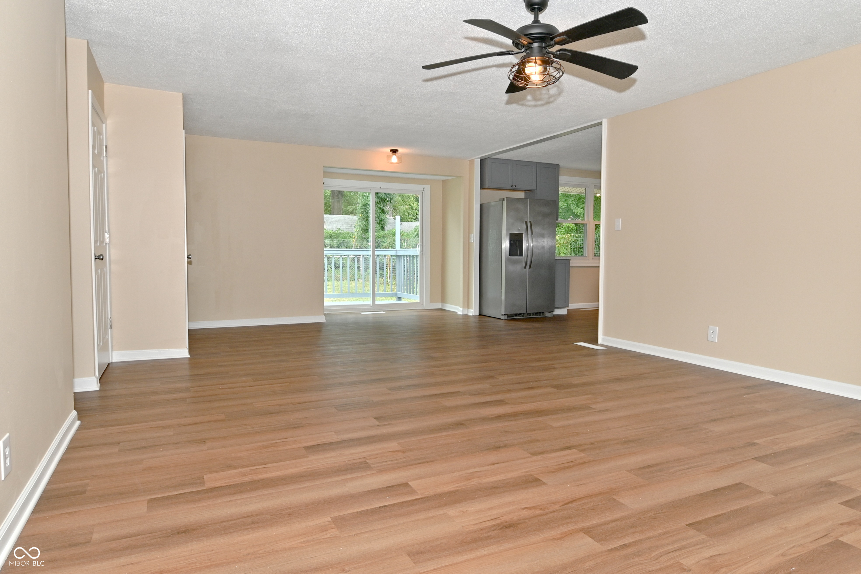 328 Hancook Road, Plainfield, IN, 46168 photo 5 of 32