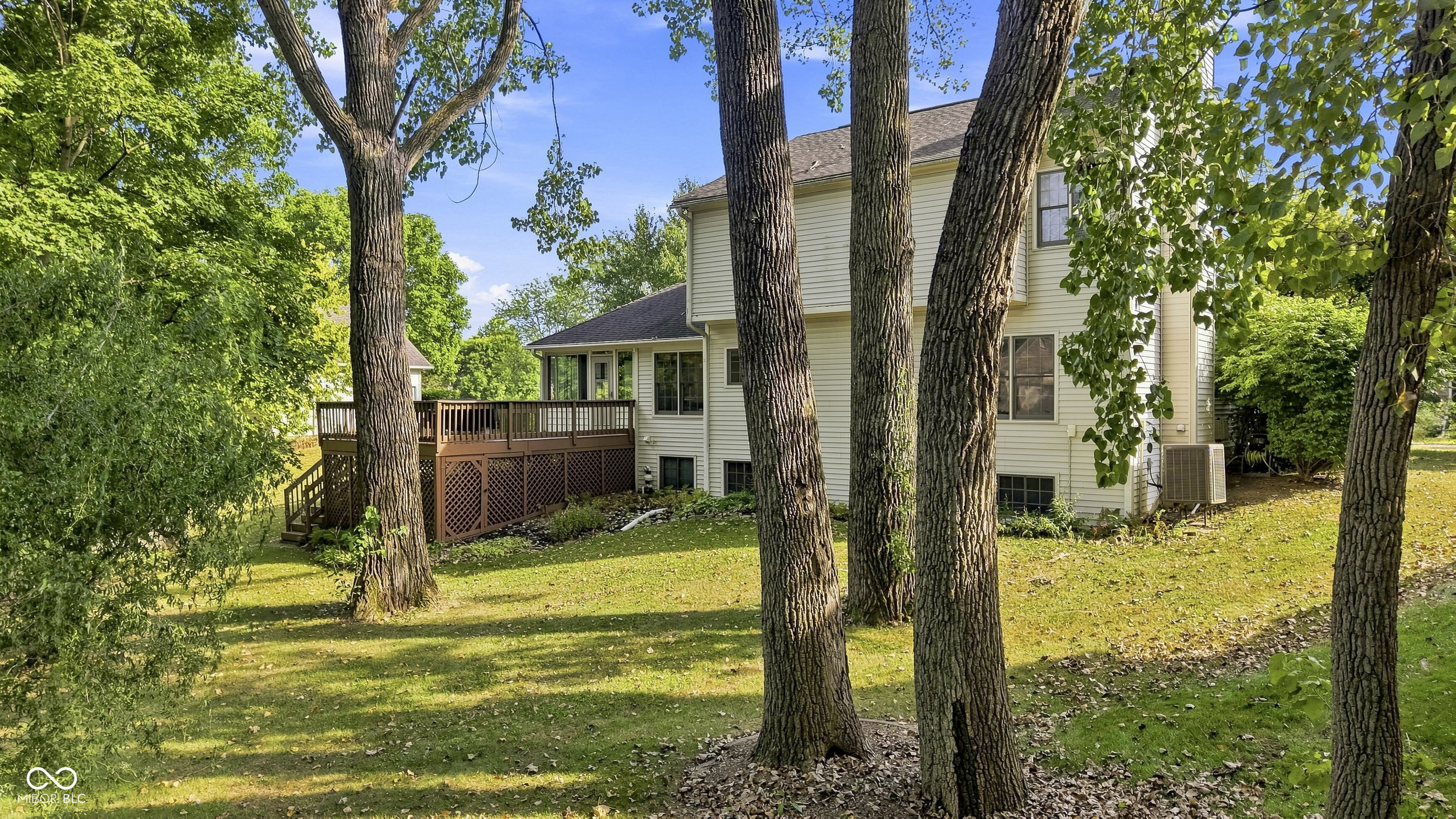 9801 Logan Lane, Fishers, IN, 46037 photo 5 of 57