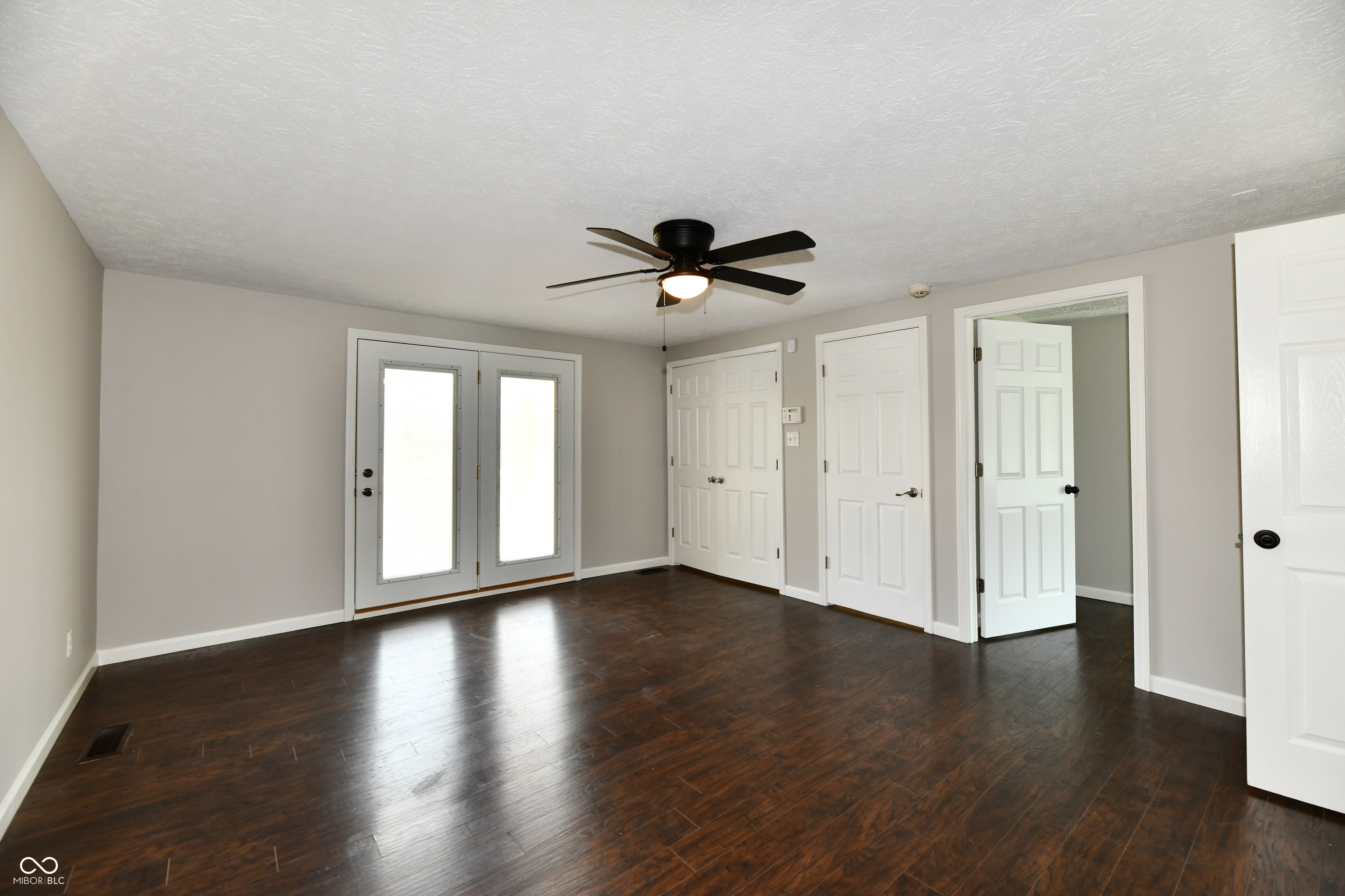 1075 S 600 E, Greenfield, IN, 46140 photo 5 of 44
