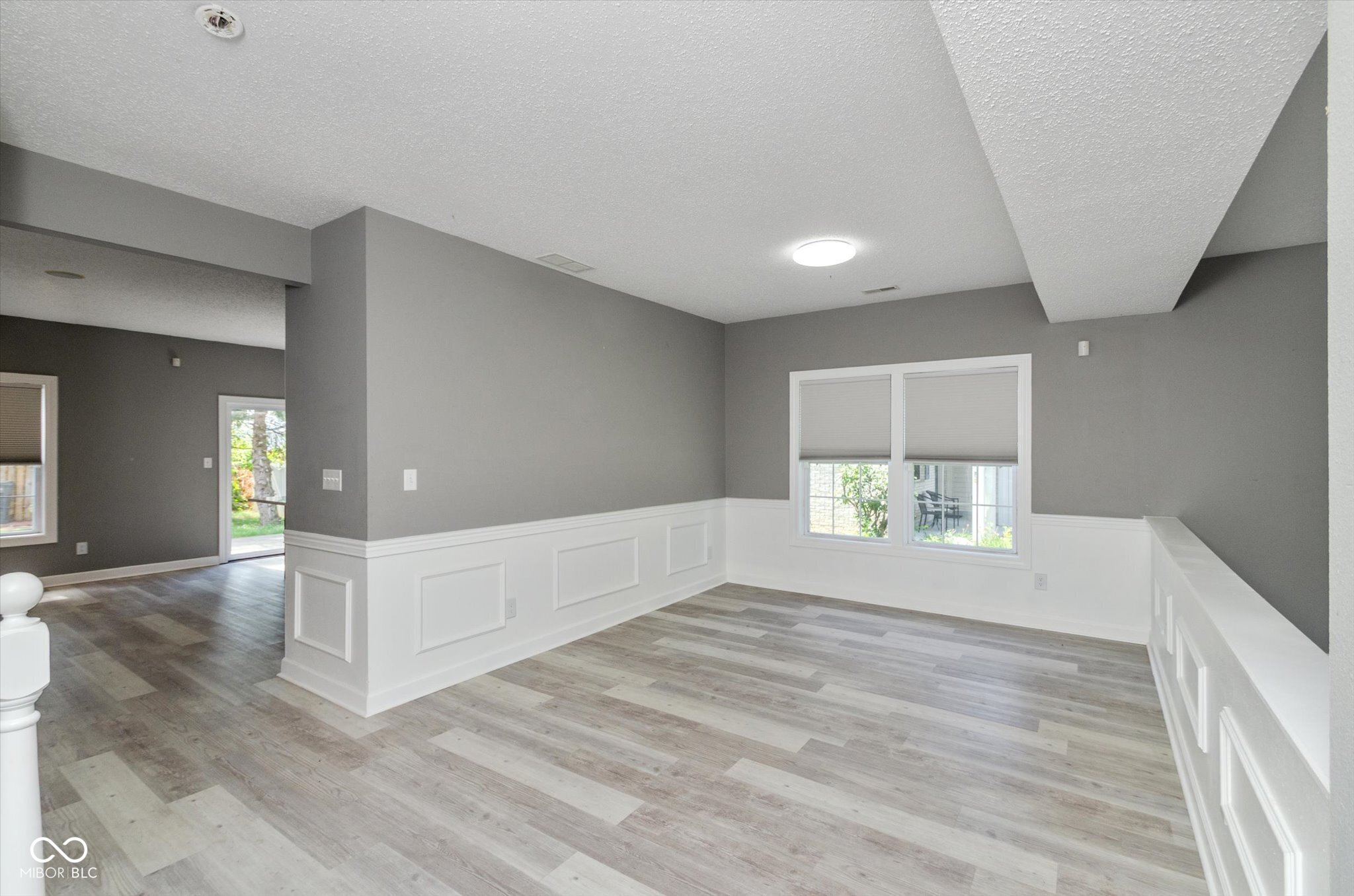 6517 Heritage Hill Drive, Indianapolis, IN, 46237 photo 5 of 31