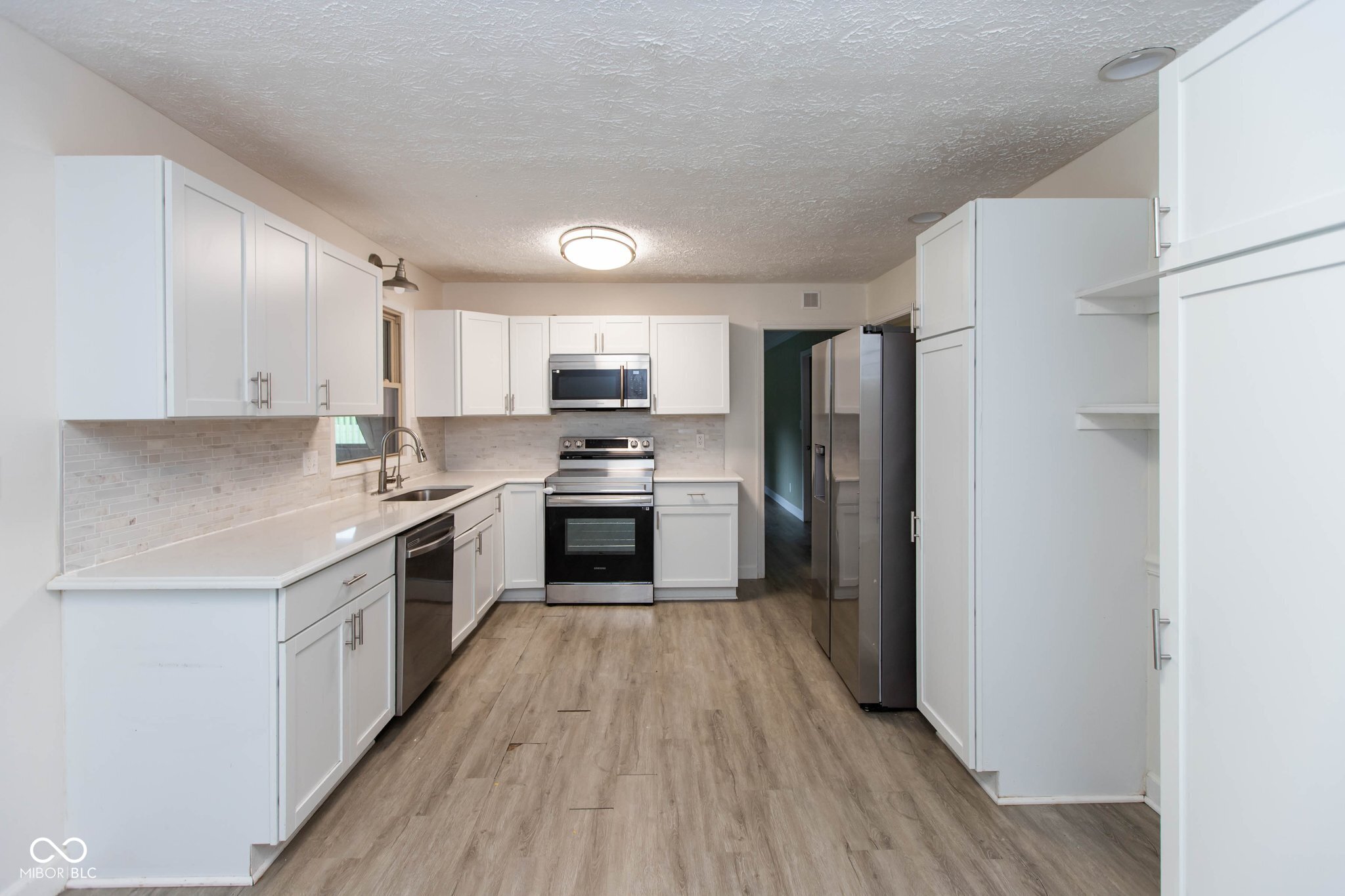 10045 N Balfer Drive E, Fortville, IN, 46040 photo 5 of 23