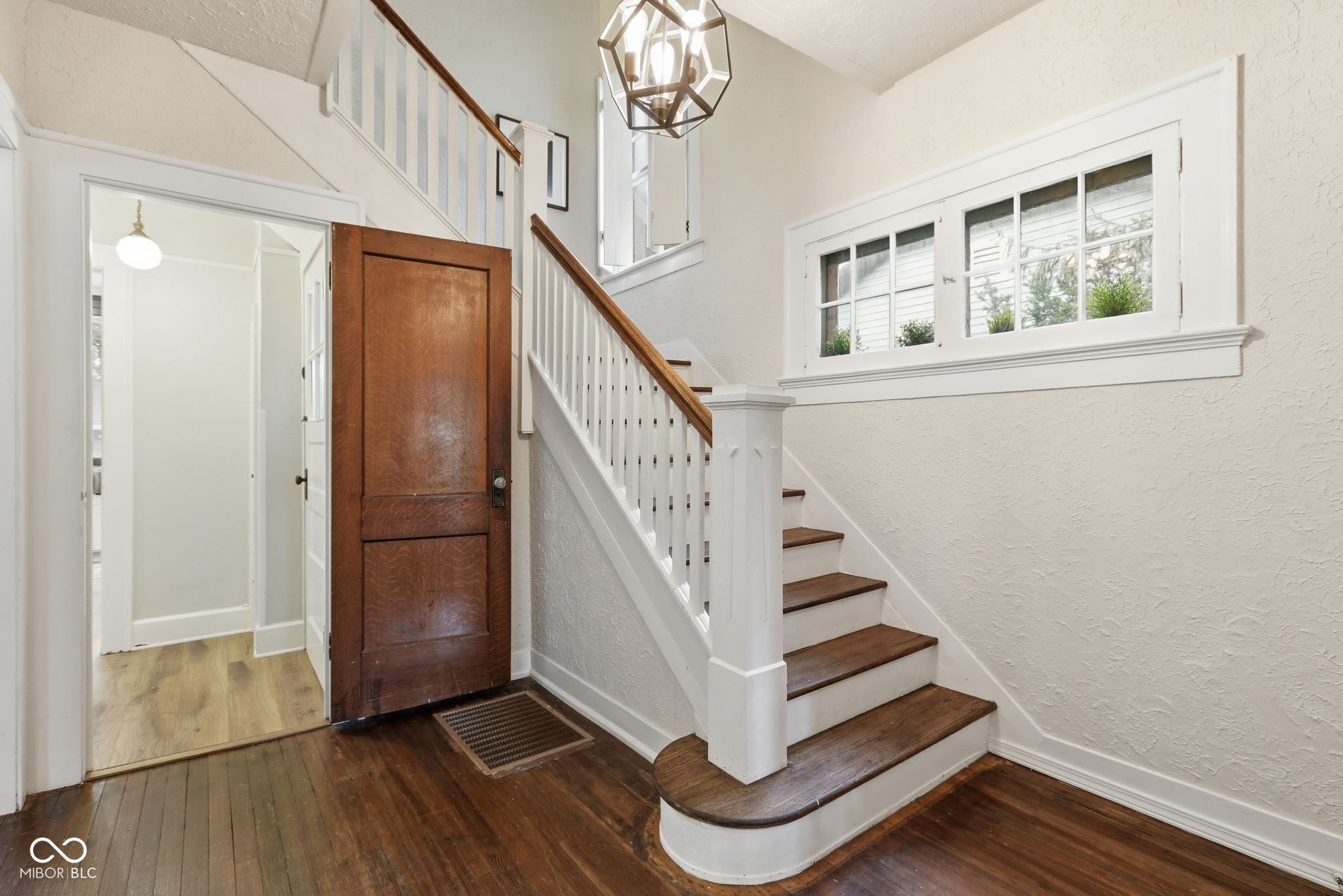 6654 N College Avenue, Indianapolis, IN, 46220 photo 5 of 49