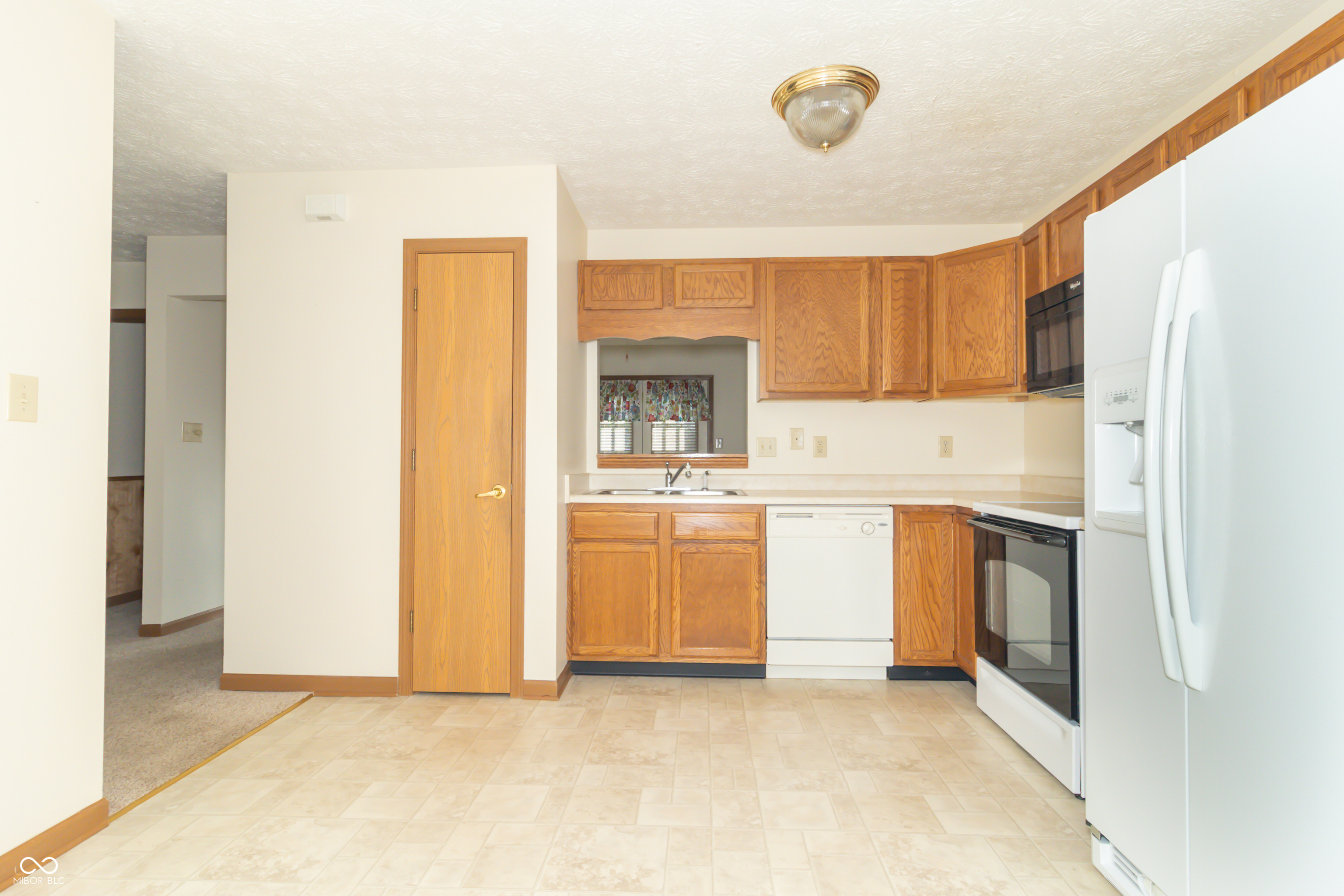 1459 Cypress Drive, Greenfield, IN, 46140 photo 5 of 47