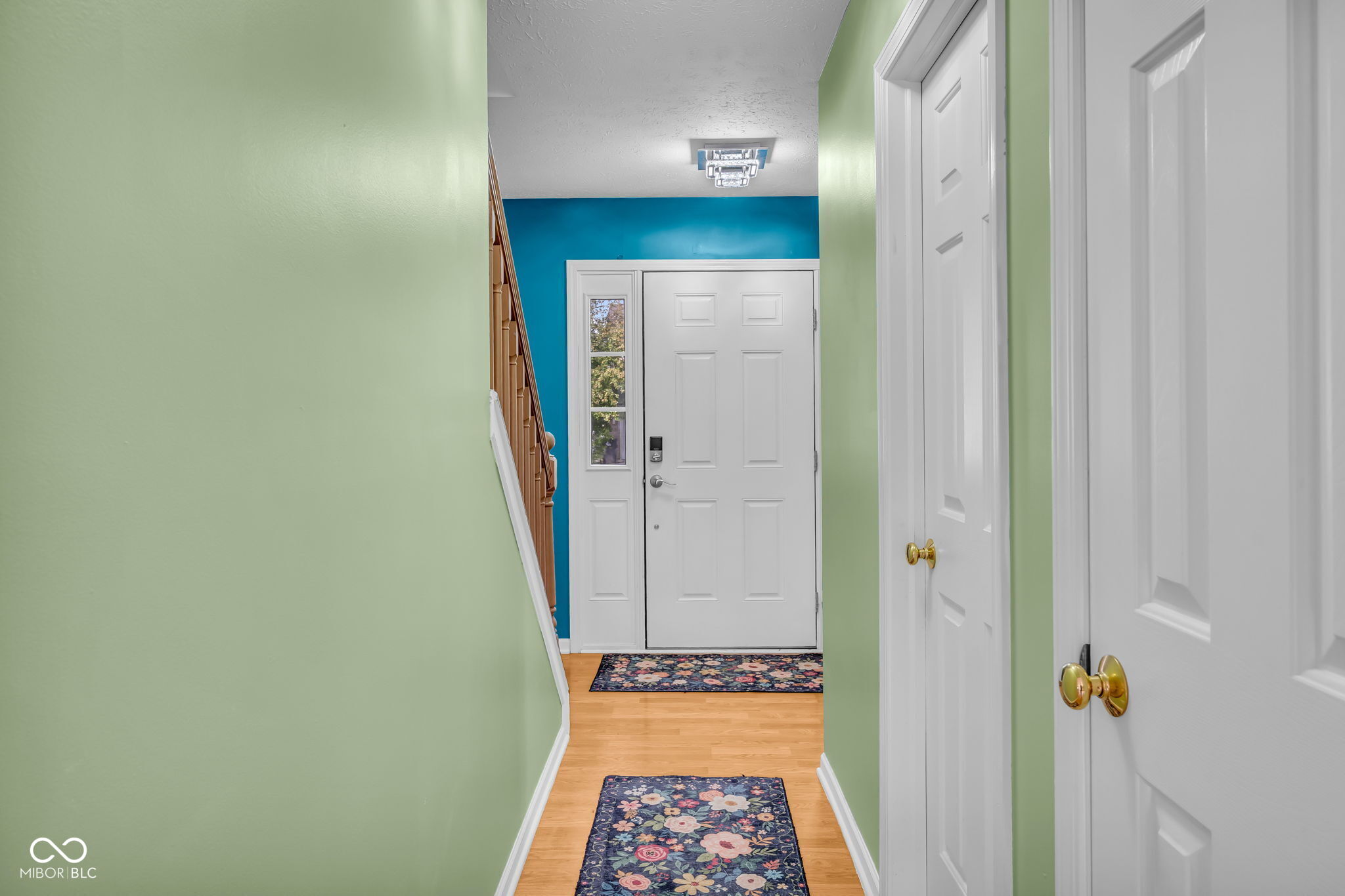 8551 Walden Trace Drive, Indianapolis, IN, 46278 photo 5 of 59