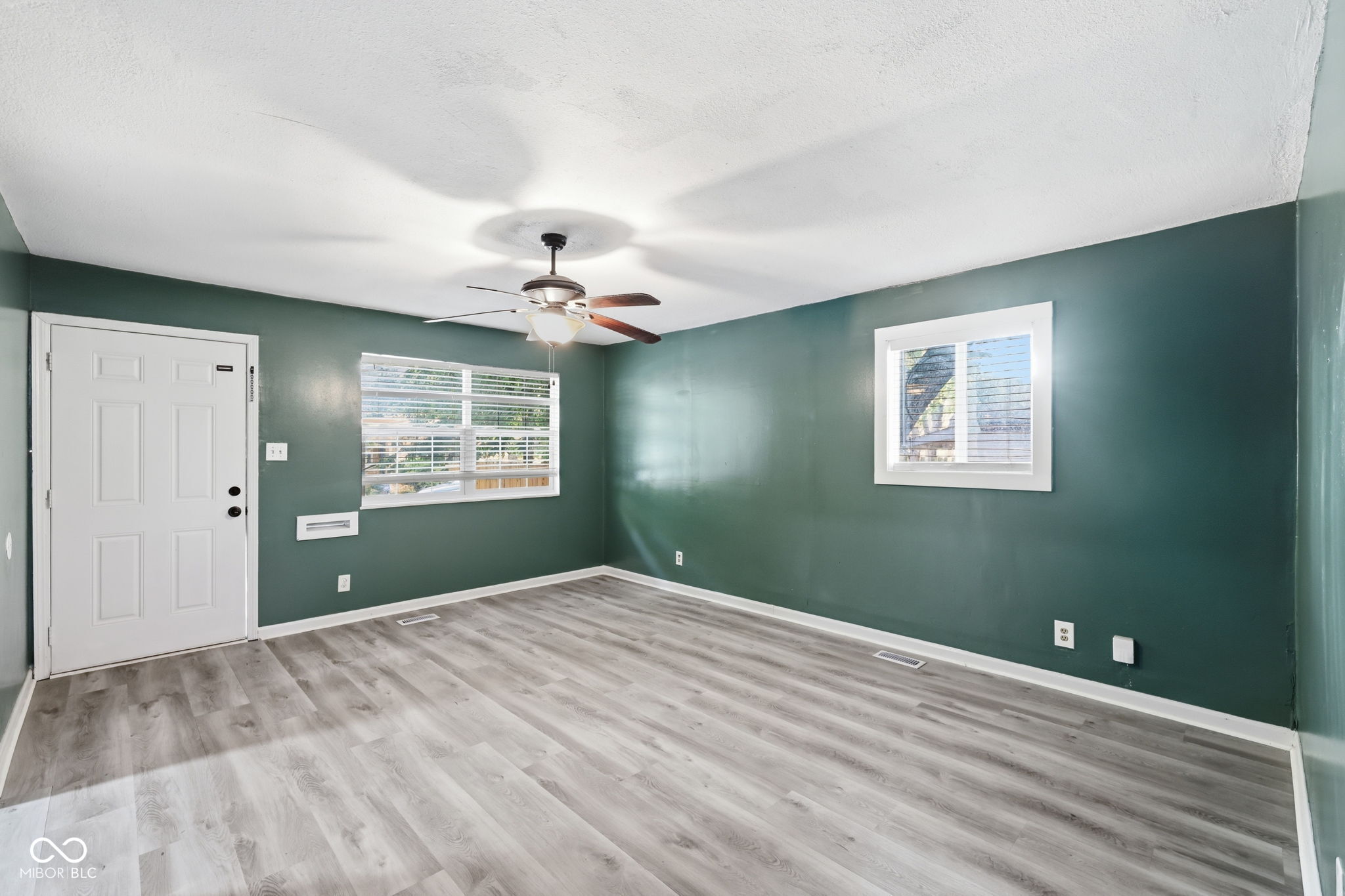 1333 W Pruitt Street, Indianapolis, IN, 46208 photo 5 of 25