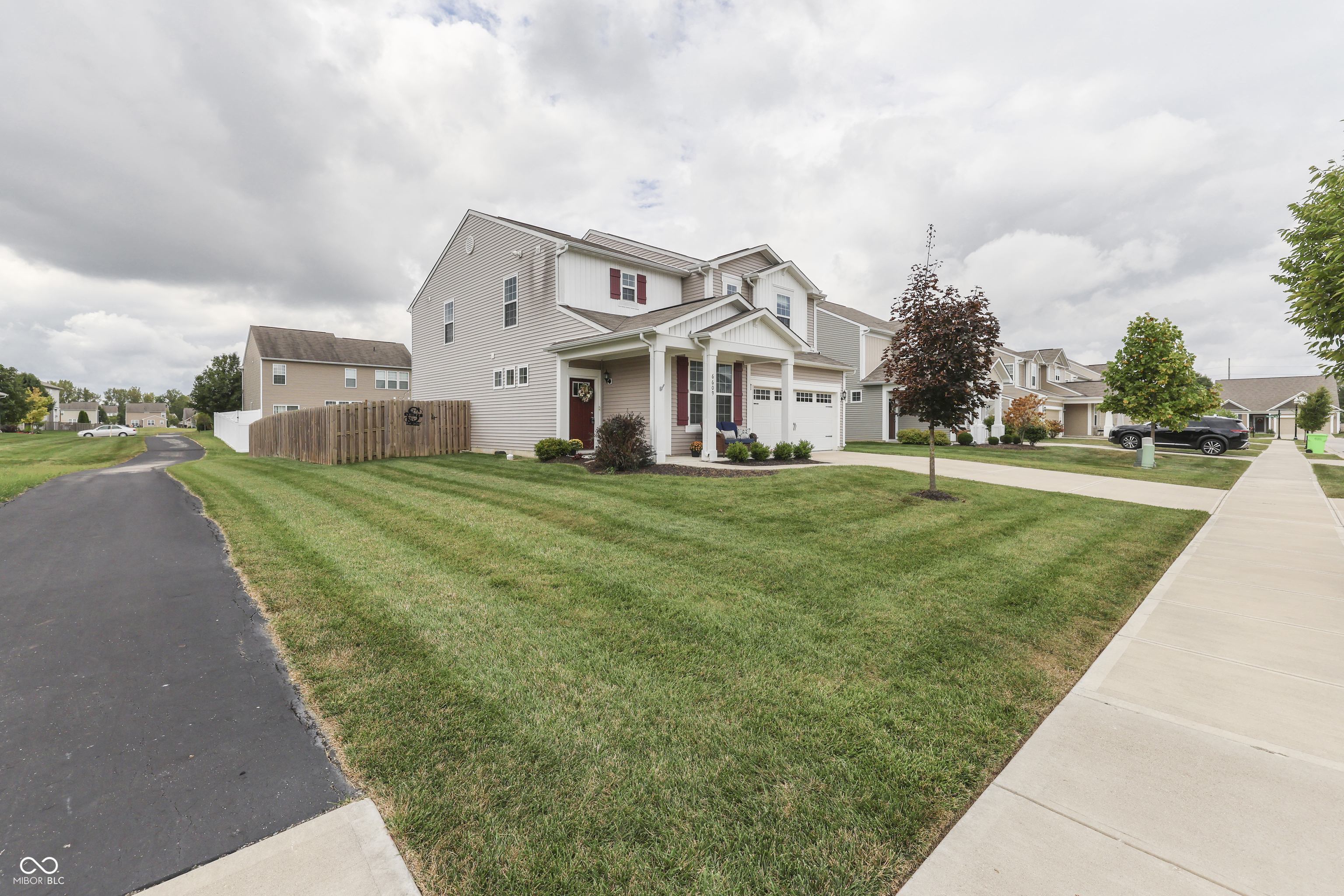 6609 Harvest Moon Lane, Whitestown, IN, 46075 photo 5 of 54