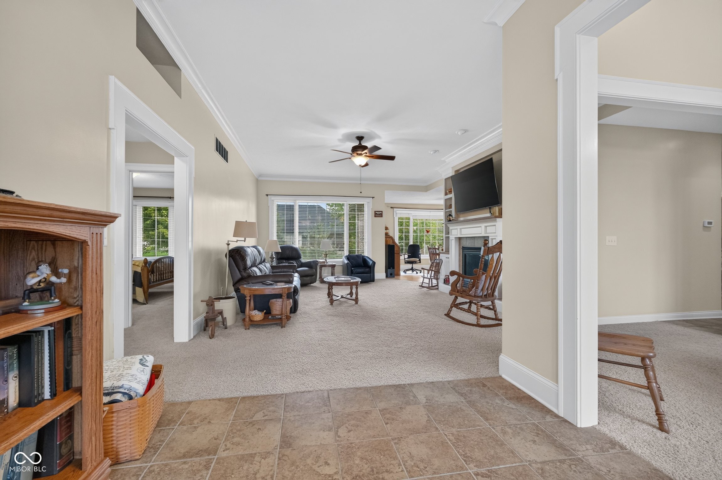 406 Wind Drift Court, Pittsboro, IN, 46167 photo 5 of 47