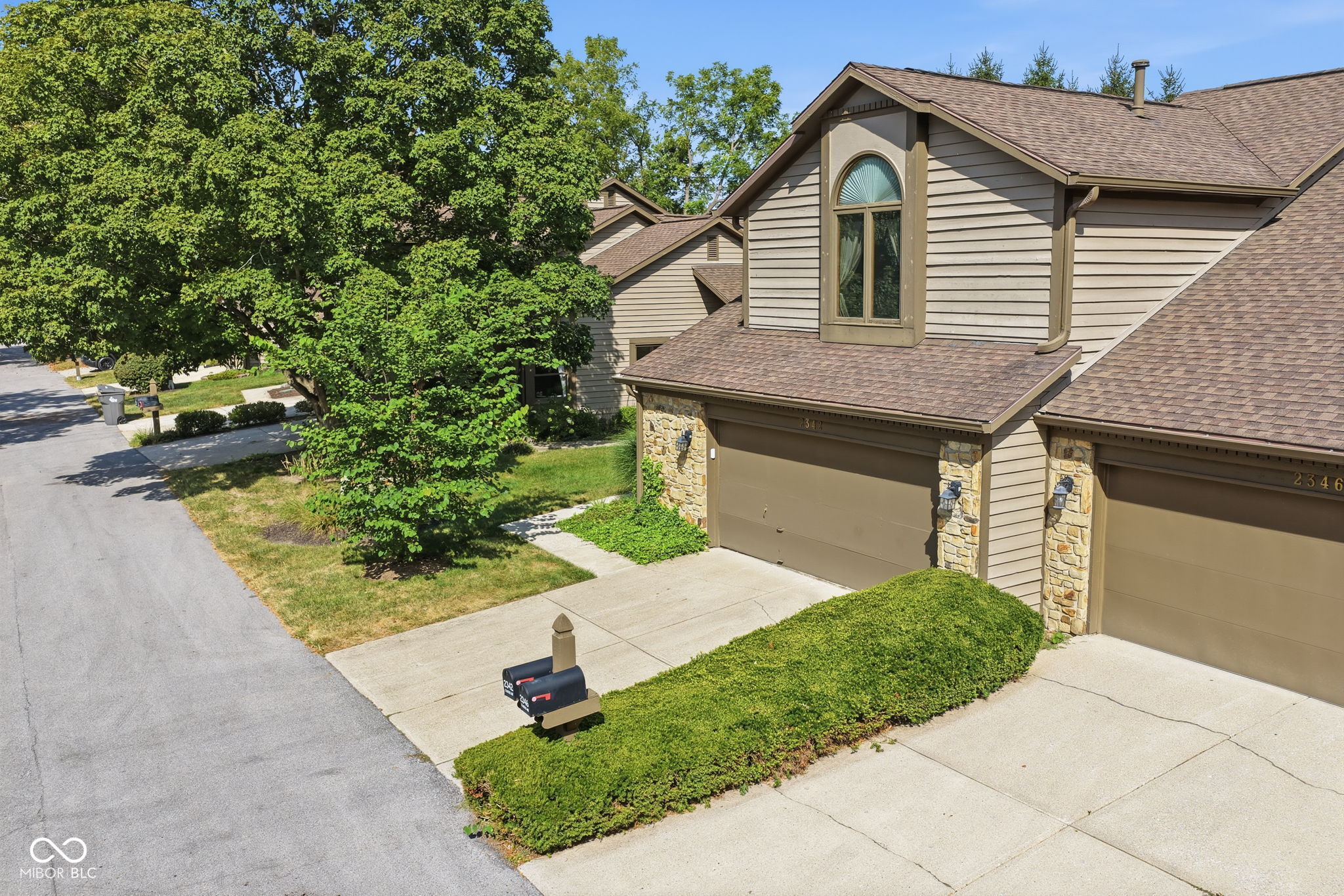 2342 Calaveras Way, Indianapolis, IN, 46240 photo 5 of 51