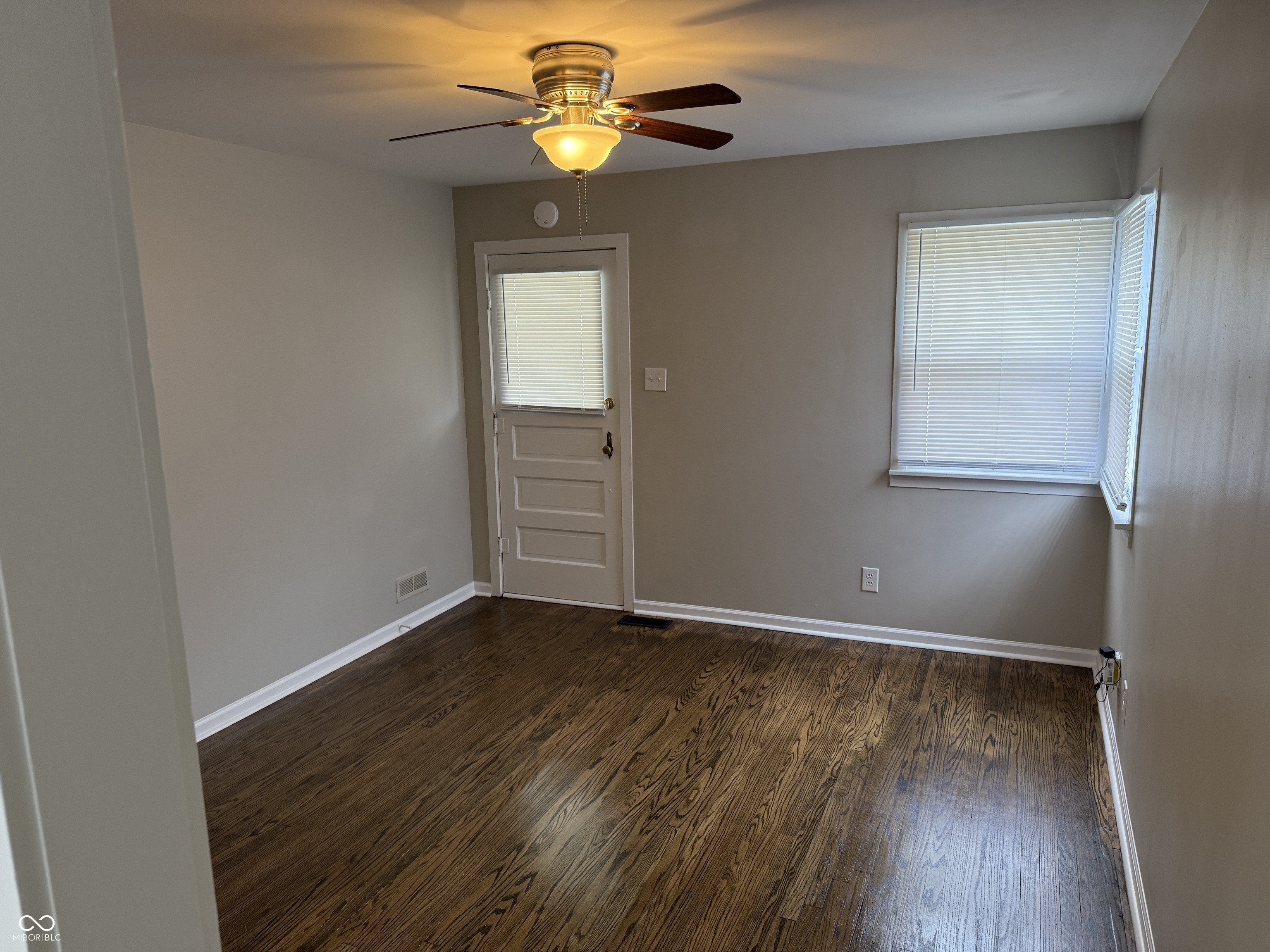 2045 E 49th Street, Indianapolis, IN, 46205 photo 5 of 12