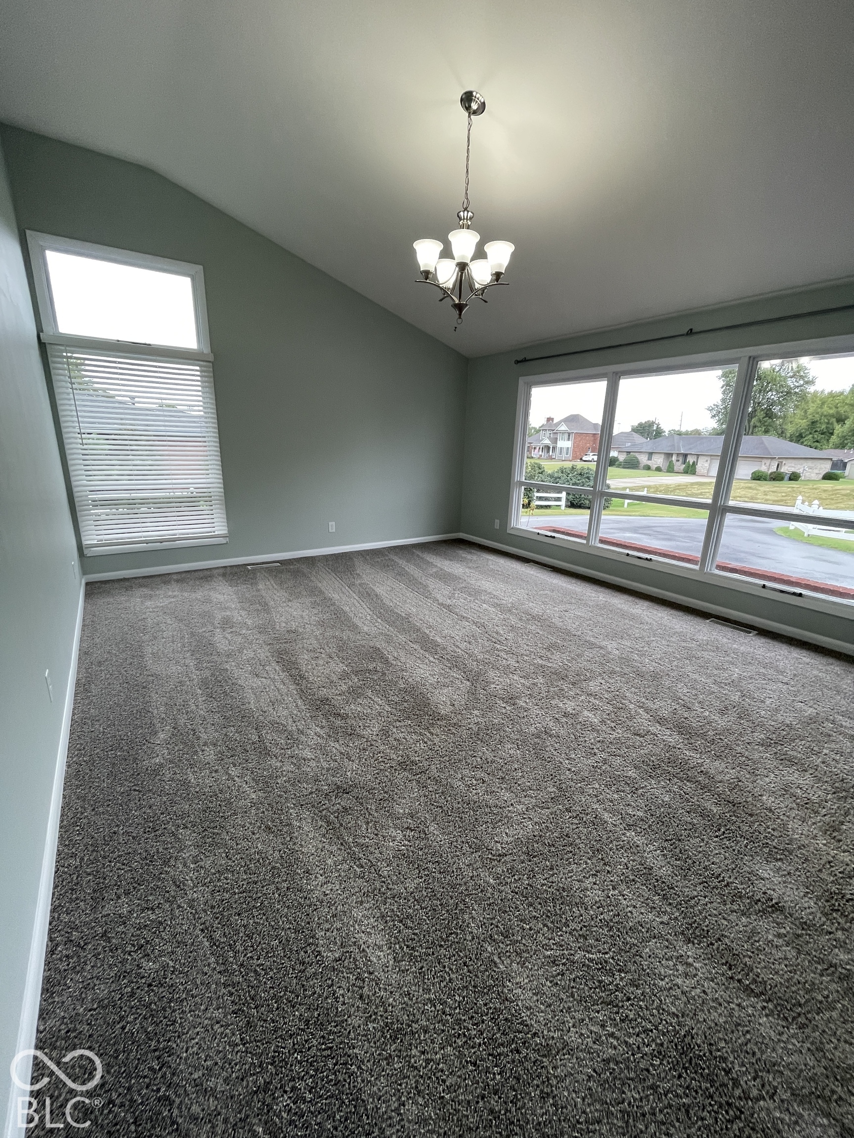465 Manor Drive, Seymour, IN, 47274 photo 5 of 41
