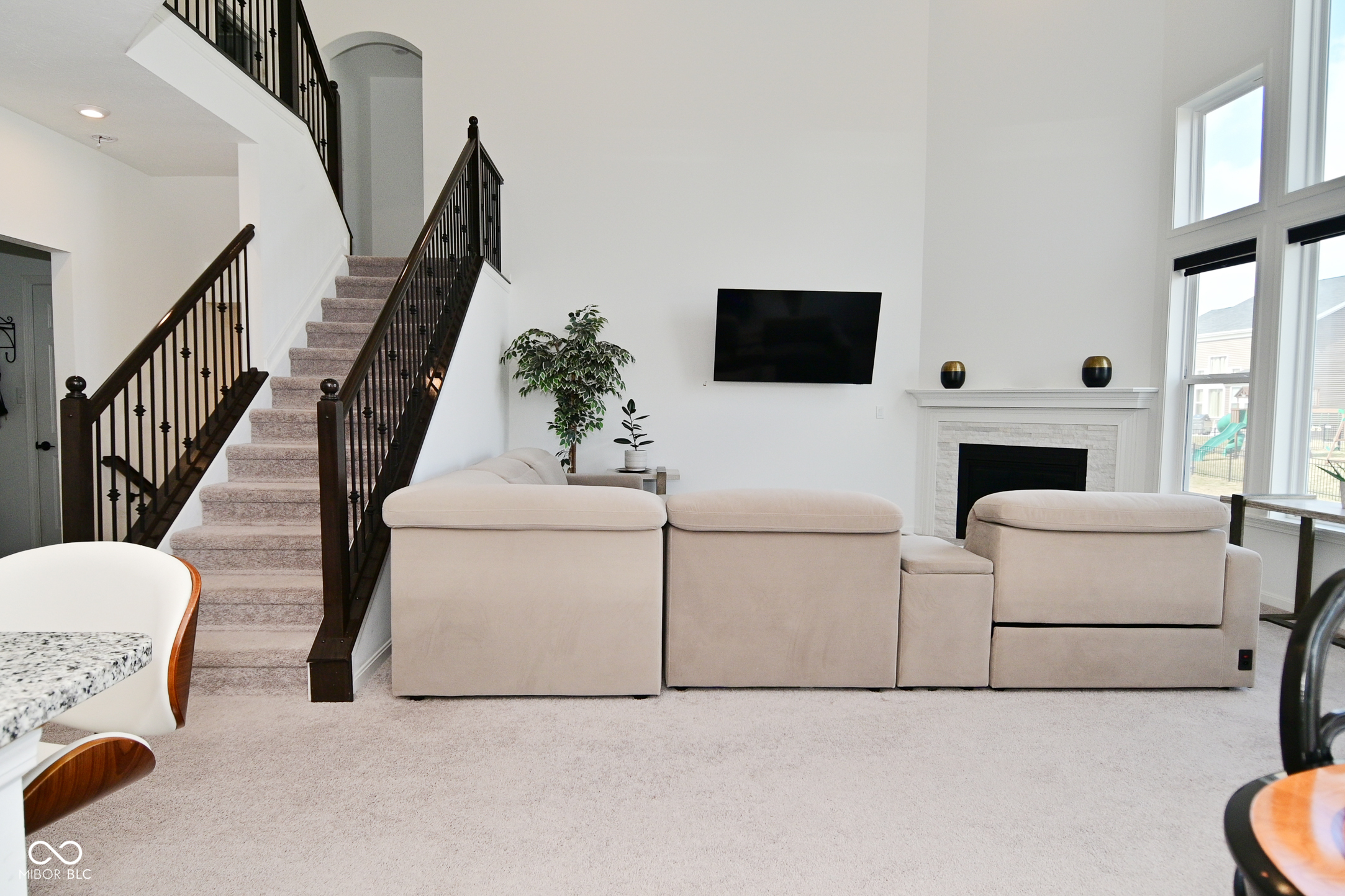9928 Deep Royal Way, Indianapolis, IN, 46239 photo 5 of 64