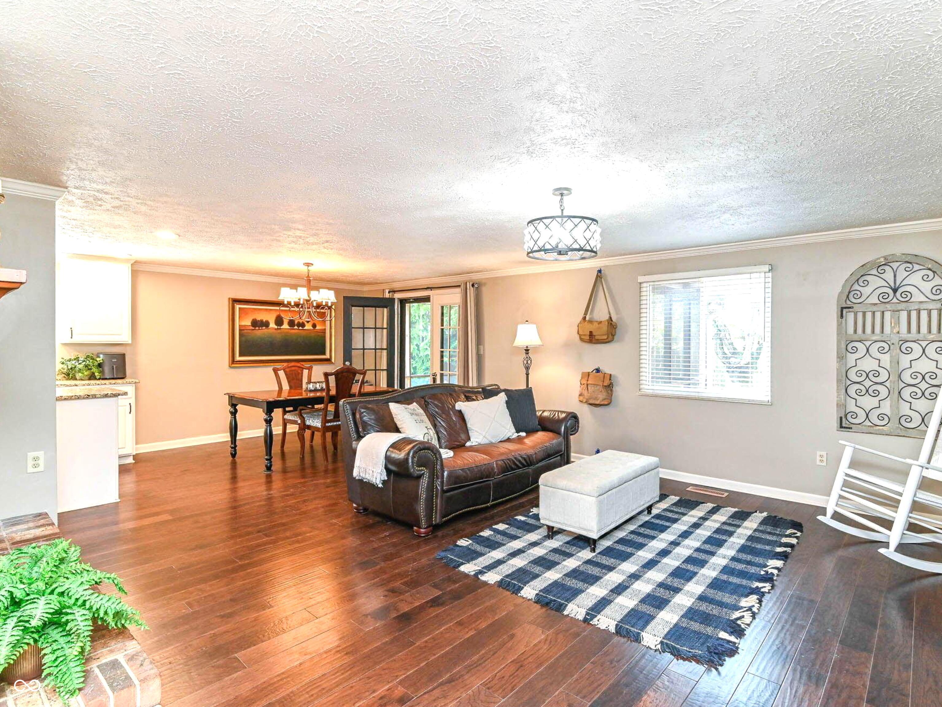 8442 Duncaster Court, Indianapolis, IN, 46256 photo 5 of 31