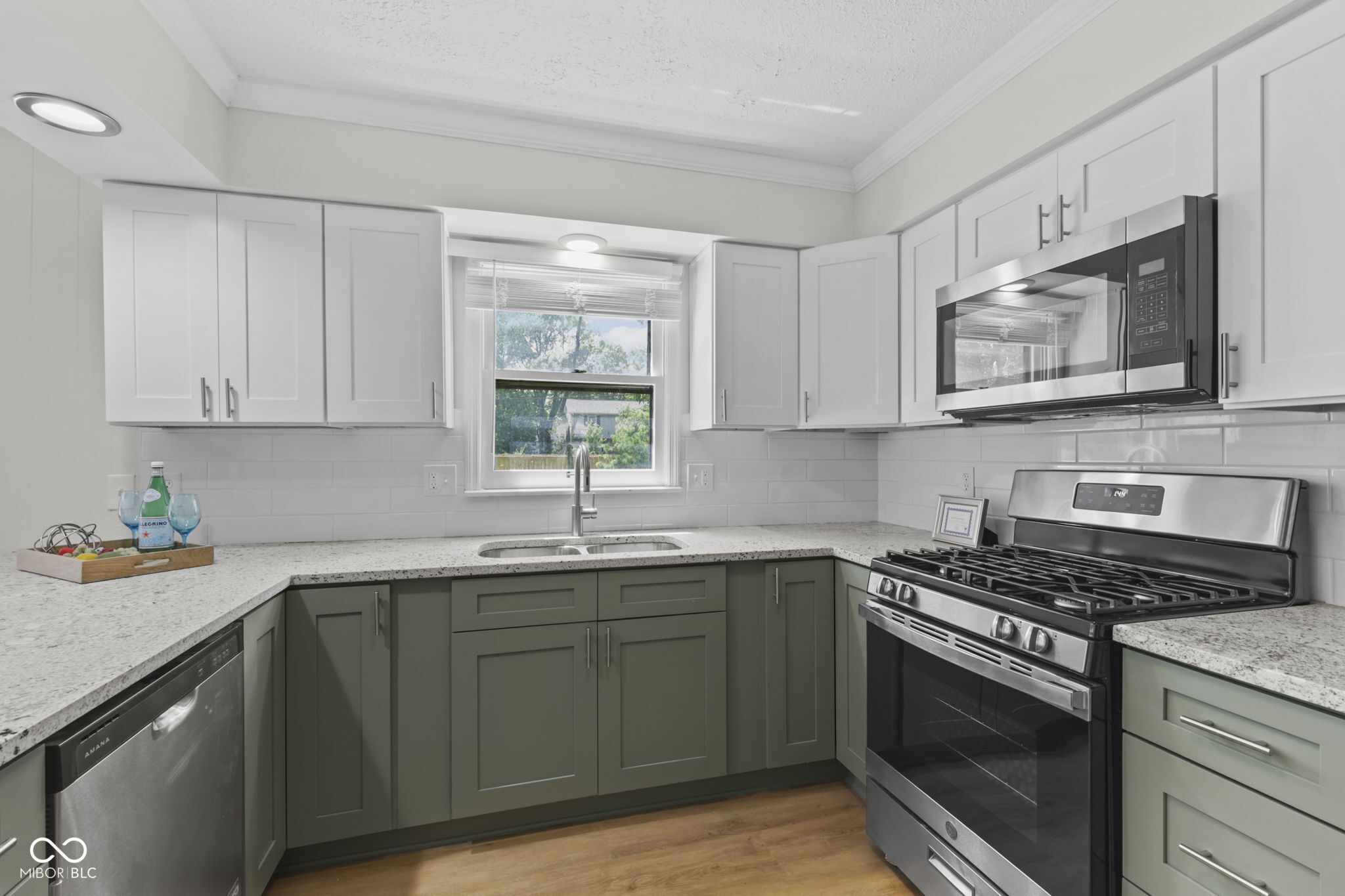 7140 Avalon Trail Drive, Indianapolis, IN, 46250 photo 5 of 26