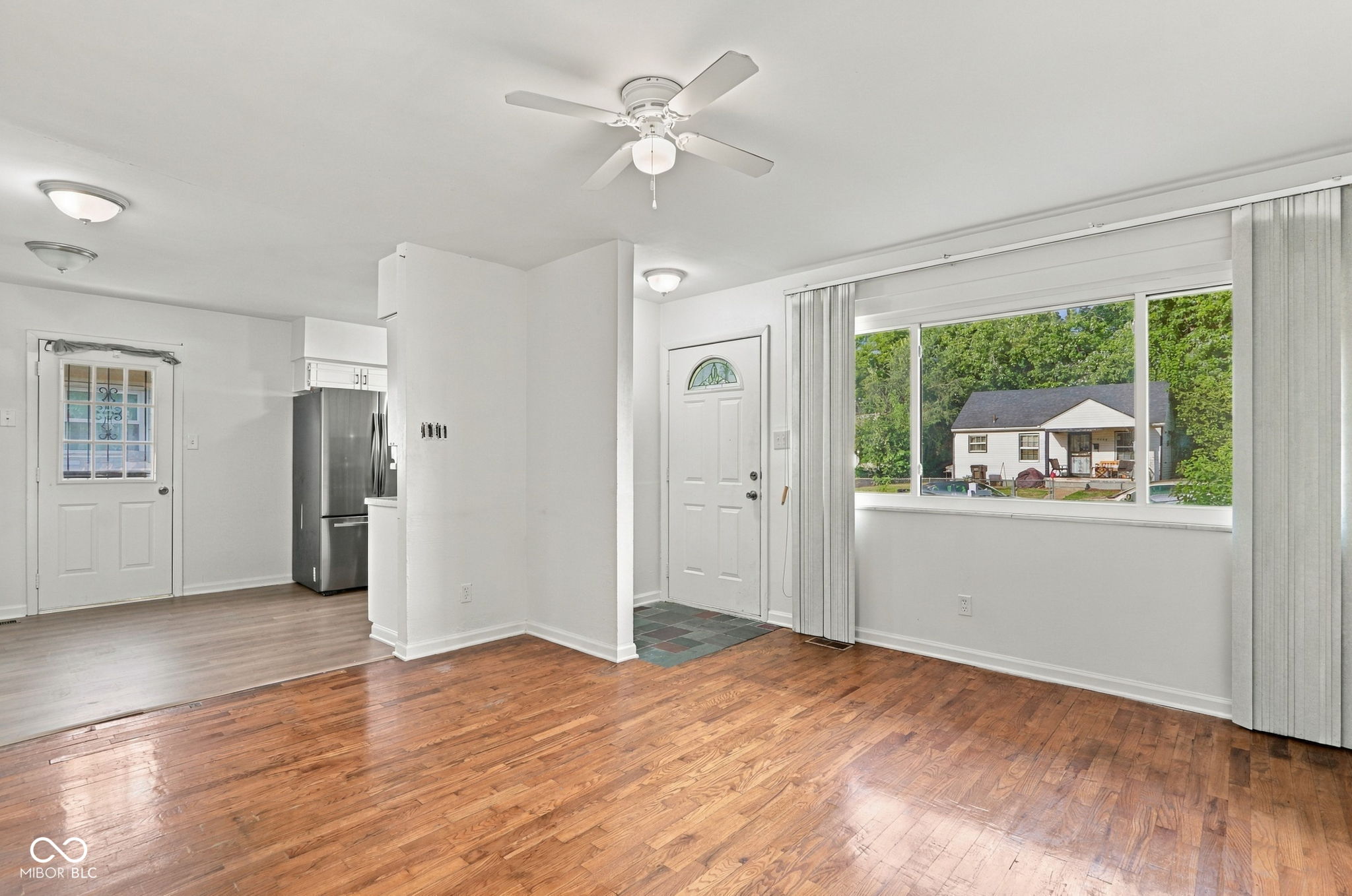 3635 Kinnear, Indianapolis, IN, 46218 photo 5 of 27